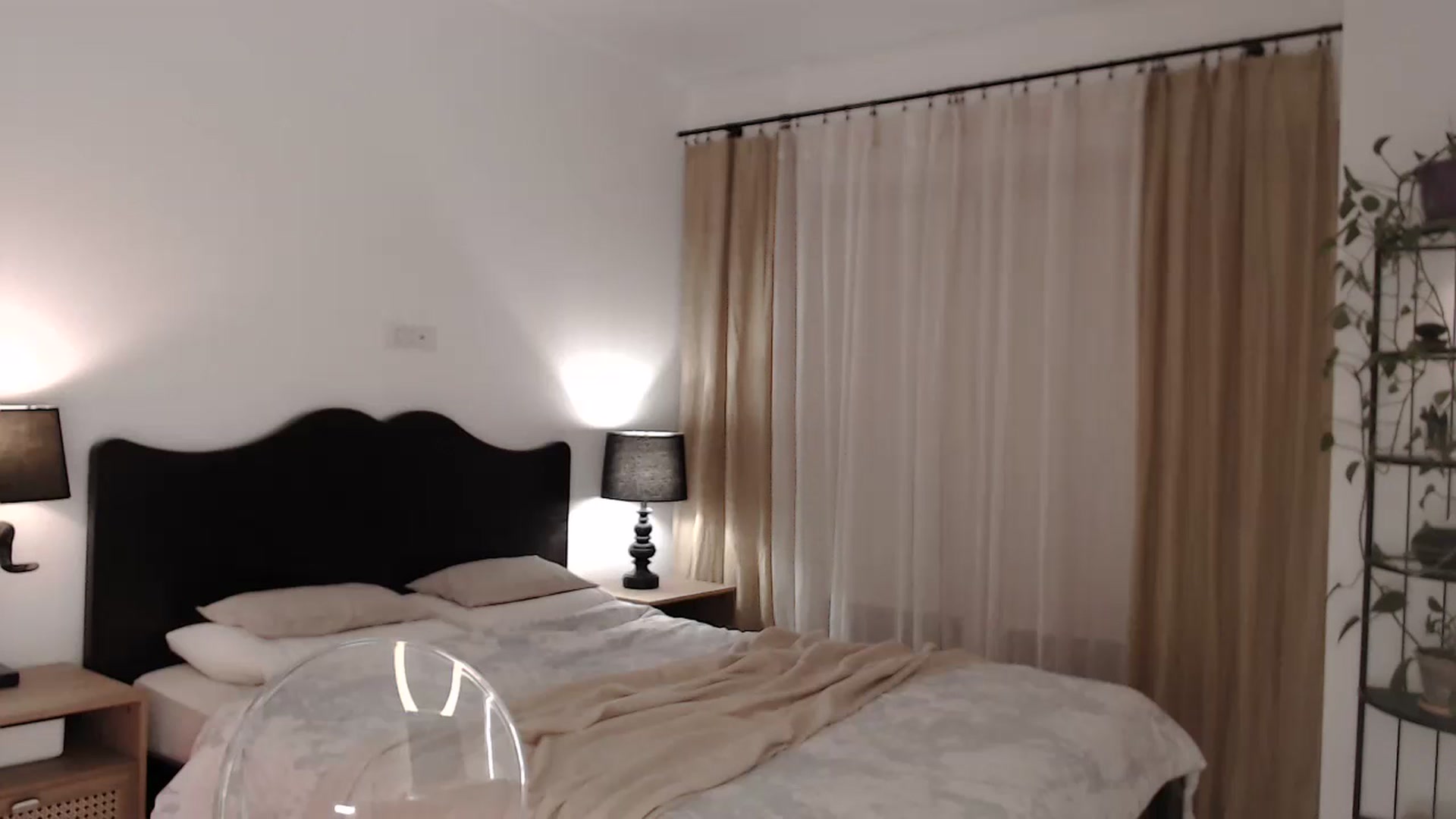 Gallery image thumbnail from LanaIvans's myfreecams stream on, 02/23/2024, 17:50 image 13 of 20