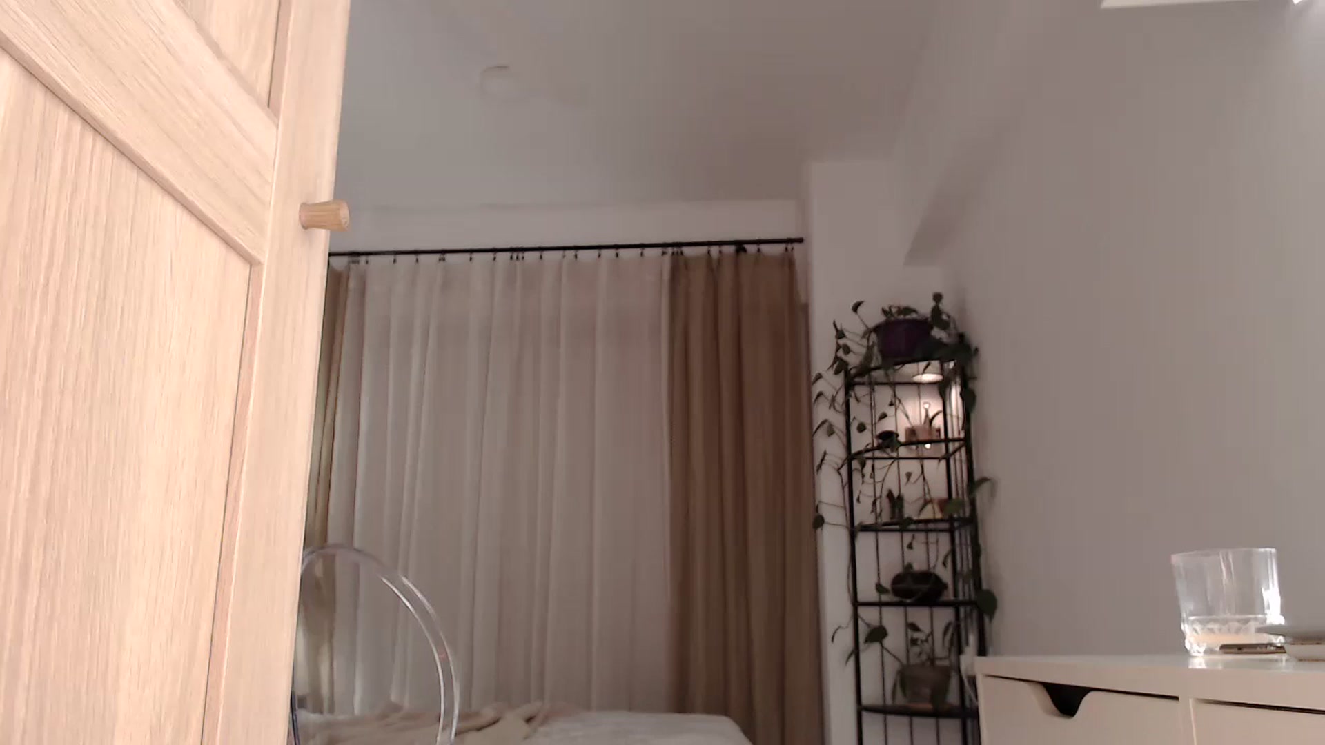 Gallery image thumbnail from LanaIvans's myfreecams stream on, 02/23/2024, 20:25 image 12 of 20