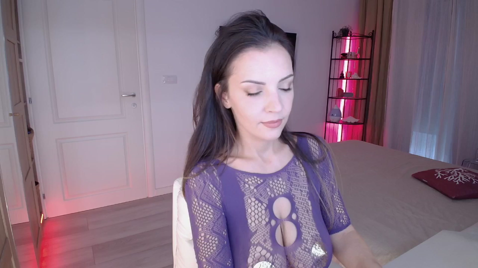 Gallery image thumbnail from LanaIvans's myfreecams stream on, 09/11/2025, 15:20 image 7 of 20
