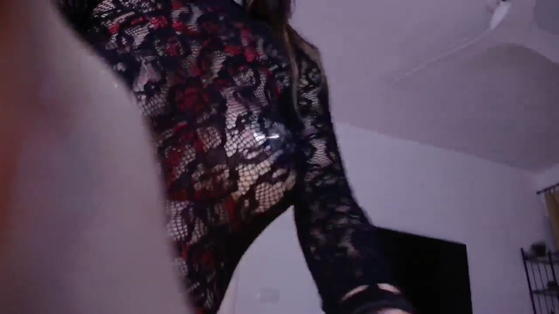 Gallery image thumbnail from LanaIvans's myfreecams stream on, 12/07/2025, 15:52 image 5 of 20