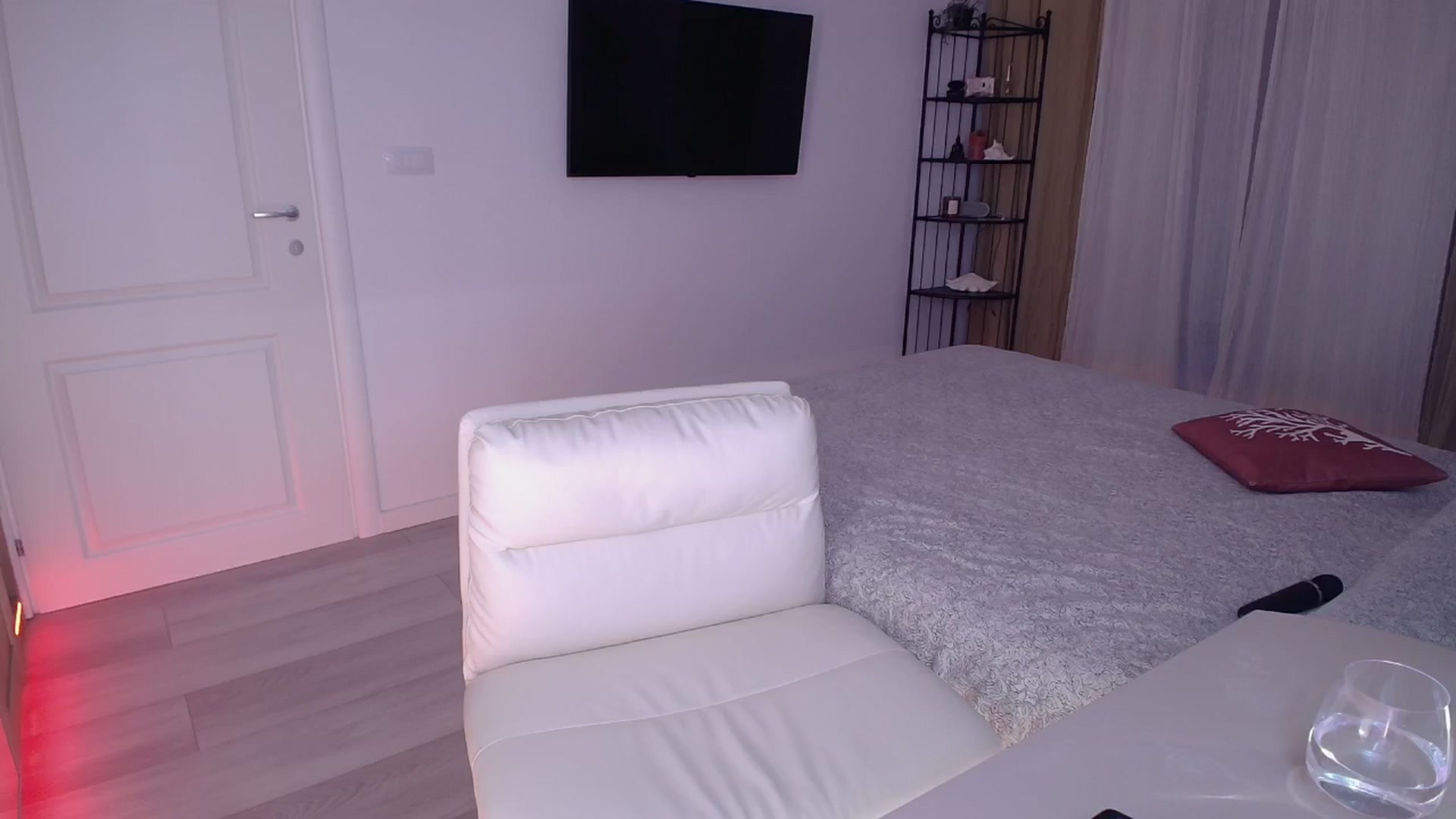 Gallery image thumbnail from LanaIvans's myfreecams stream on, 02/22/2026, 16:23 image 17 of 20