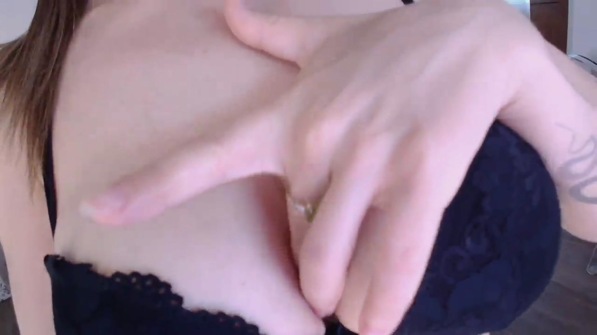 Gallery image thumbnail from LanaIvans's myfreecams stream on, 06/21/2026, 13:58 image 16 of 20