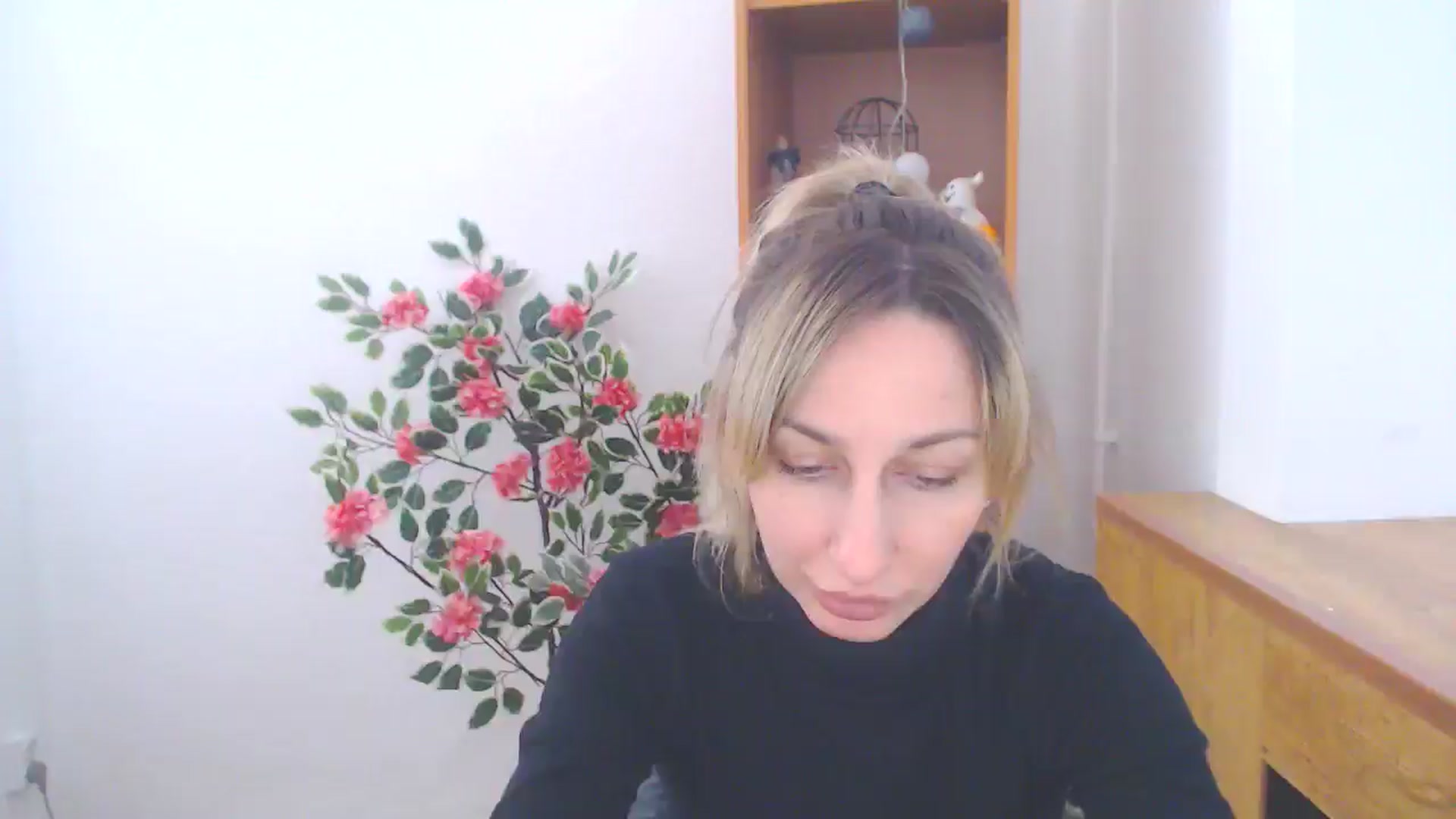 Gallery image thumbnail from LanaKiss's myfreecams stream on, 02/20/2026, 12:22 image 6 of 20