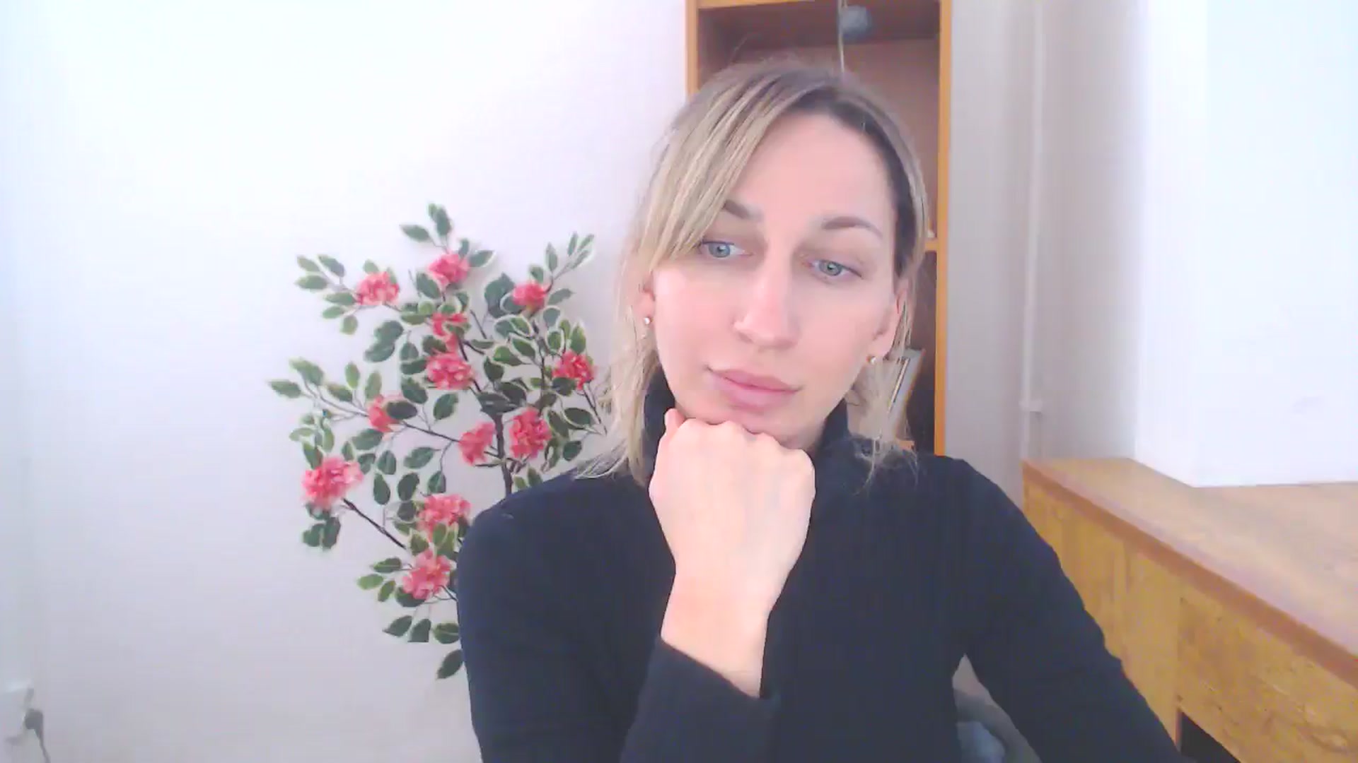 Gallery image thumbnail from LanaKiss's myfreecams stream on, 02/20/2026, 12:22 image 14 of 20