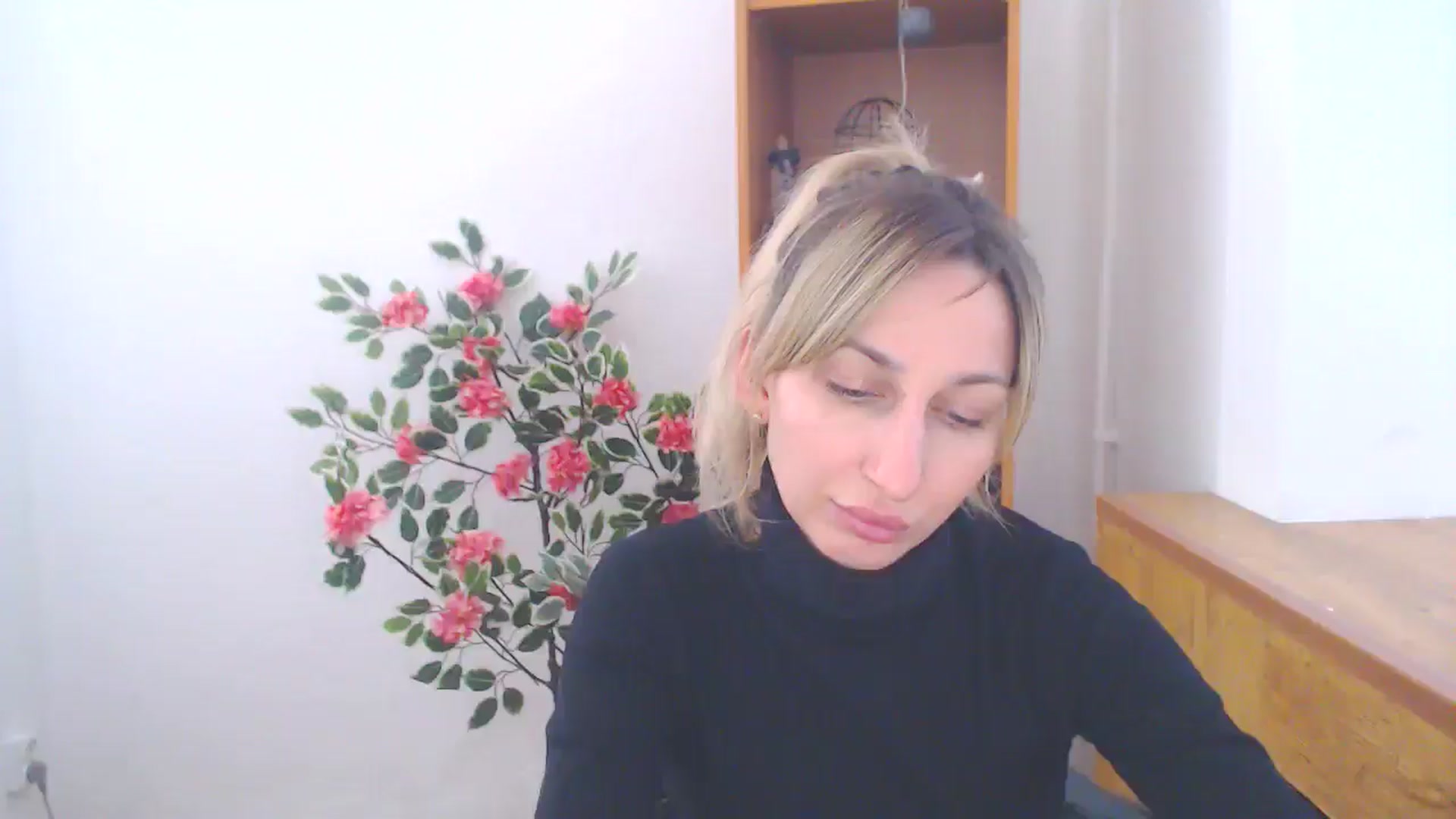 Gallery image thumbnail from LanaKiss's myfreecams stream on, 02/20/2026, 12:22 image 1 of 20