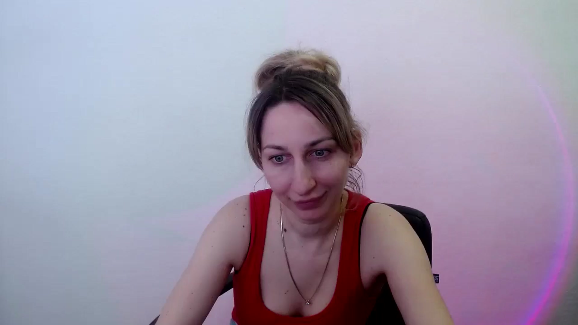 Gallery image thumbnail from LanaKiss's myfreecams stream on, 03/28/2026, 11:39 image 14 of 20