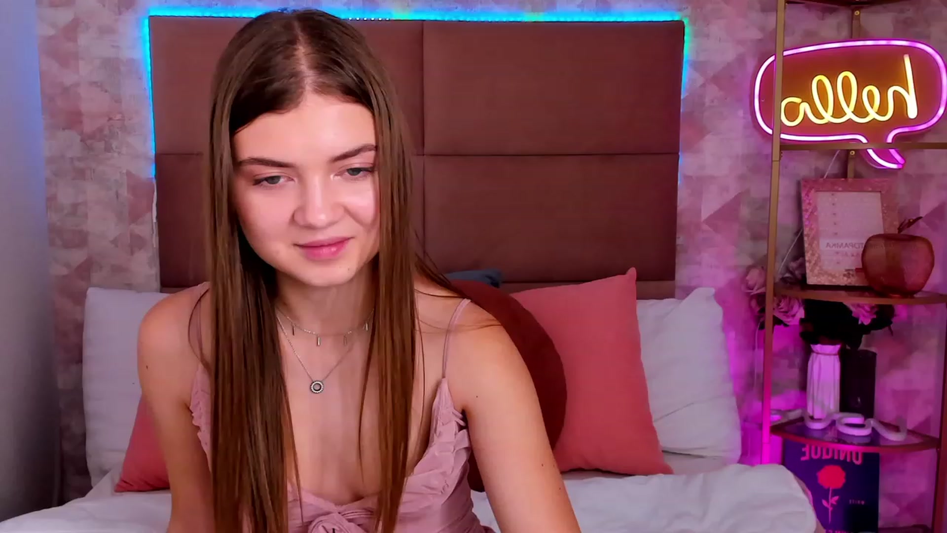 Gallery image thumbnail from LanaRey's myfreecams stream on, 12/12/2023, 18:41 image 13 of 20
