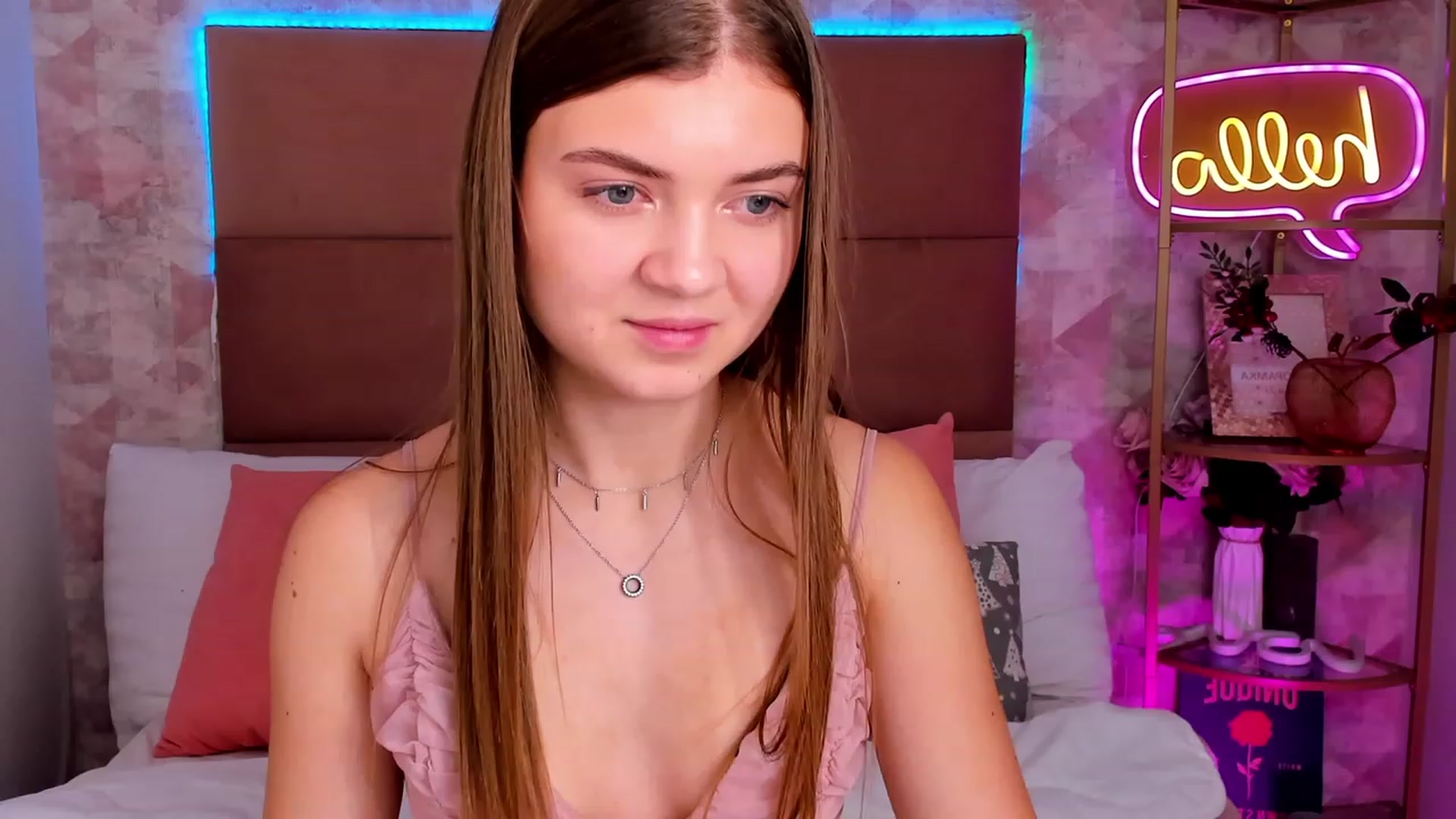 Gallery image thumbnail from LanaRey's myfreecams stream on, 12/12/2023, 19:58 image 14 of 20
