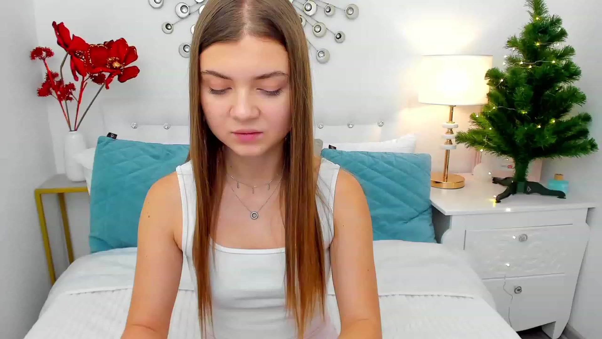 Gallery image thumbnail from LanaRey's myfreecams stream on, 12/15/2023, 08:34 image 12 of 20