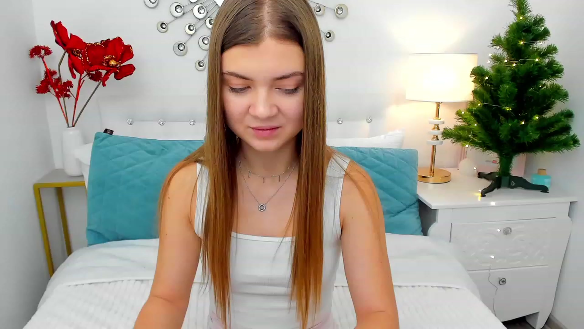 Gallery image thumbnail from LanaRey's myfreecams stream on, 12/15/2023, 08:34 image 1 of 20