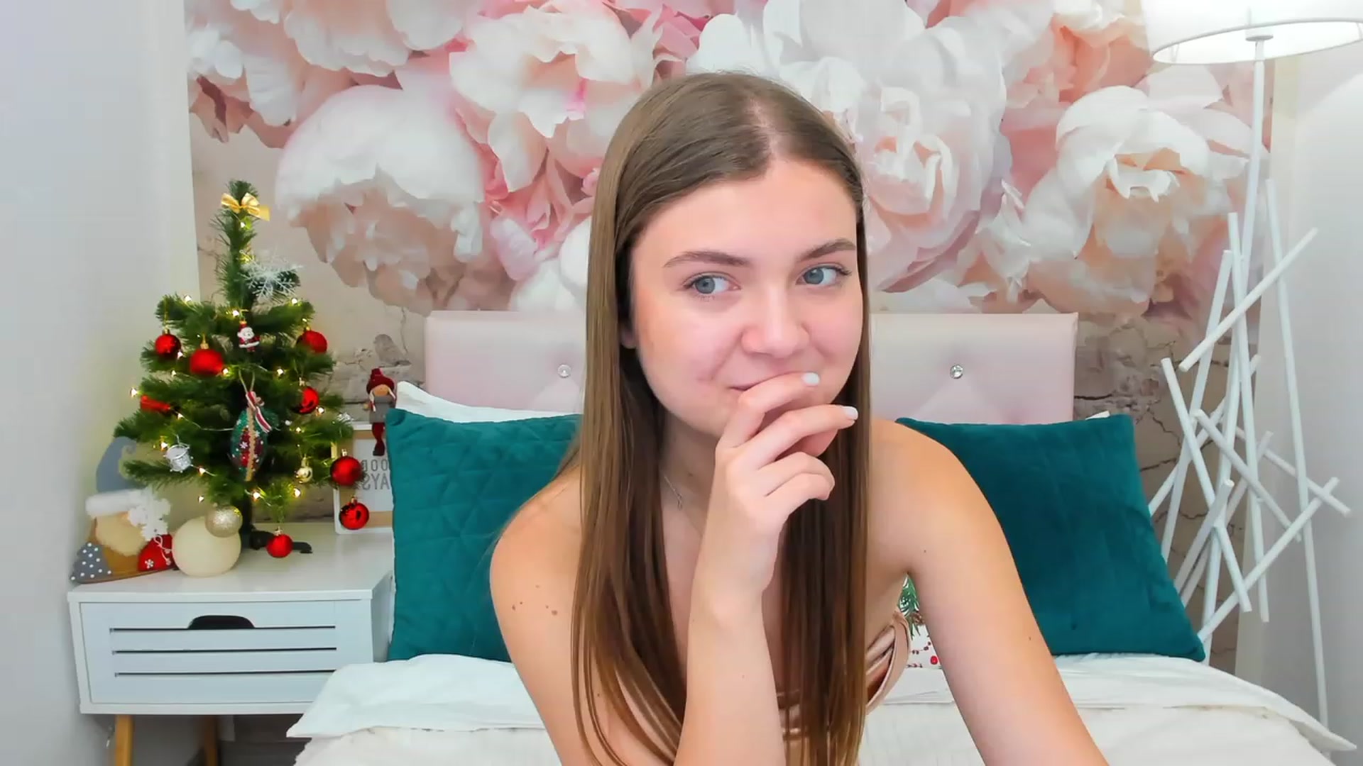 Gallery image thumbnail from LanaRey's myfreecams stream on, 12/16/2023, 15:22 image 4 of 20