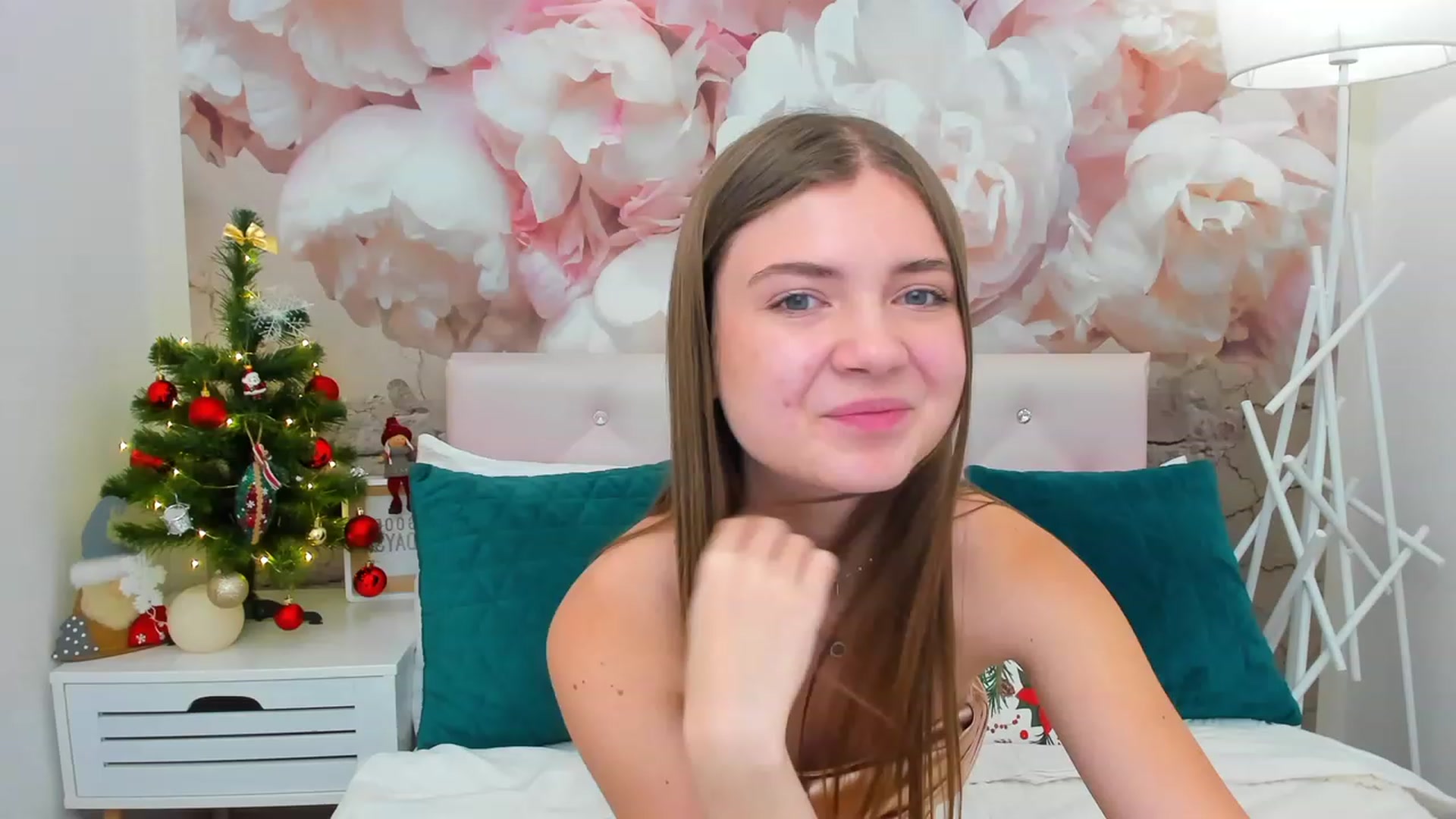 Gallery image thumbnail from LanaRey's myfreecams stream on, 12/16/2023, 19:30 image 15 of 20