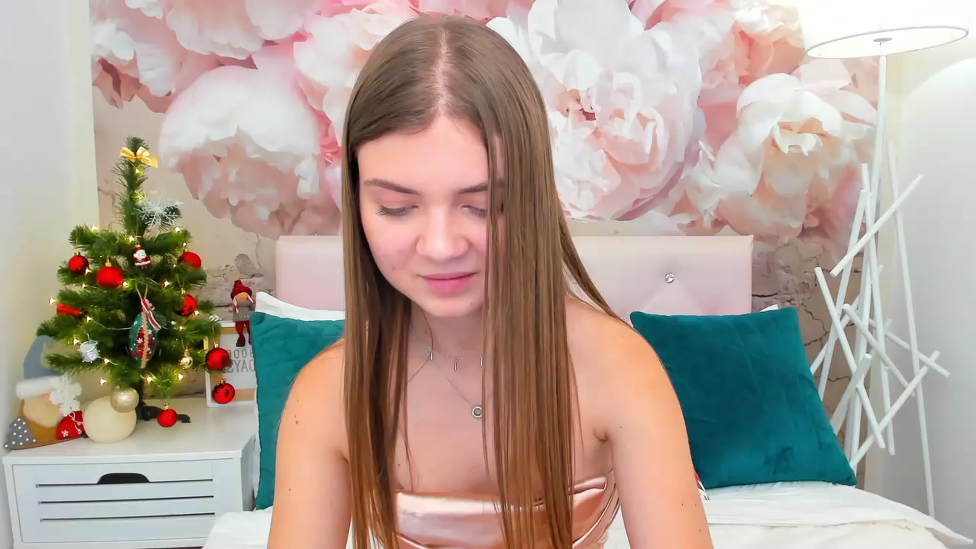 Gallery image thumbnail from LanaRey's myfreecams stream on, 12/16/2023, 19:30 image 12 of 20