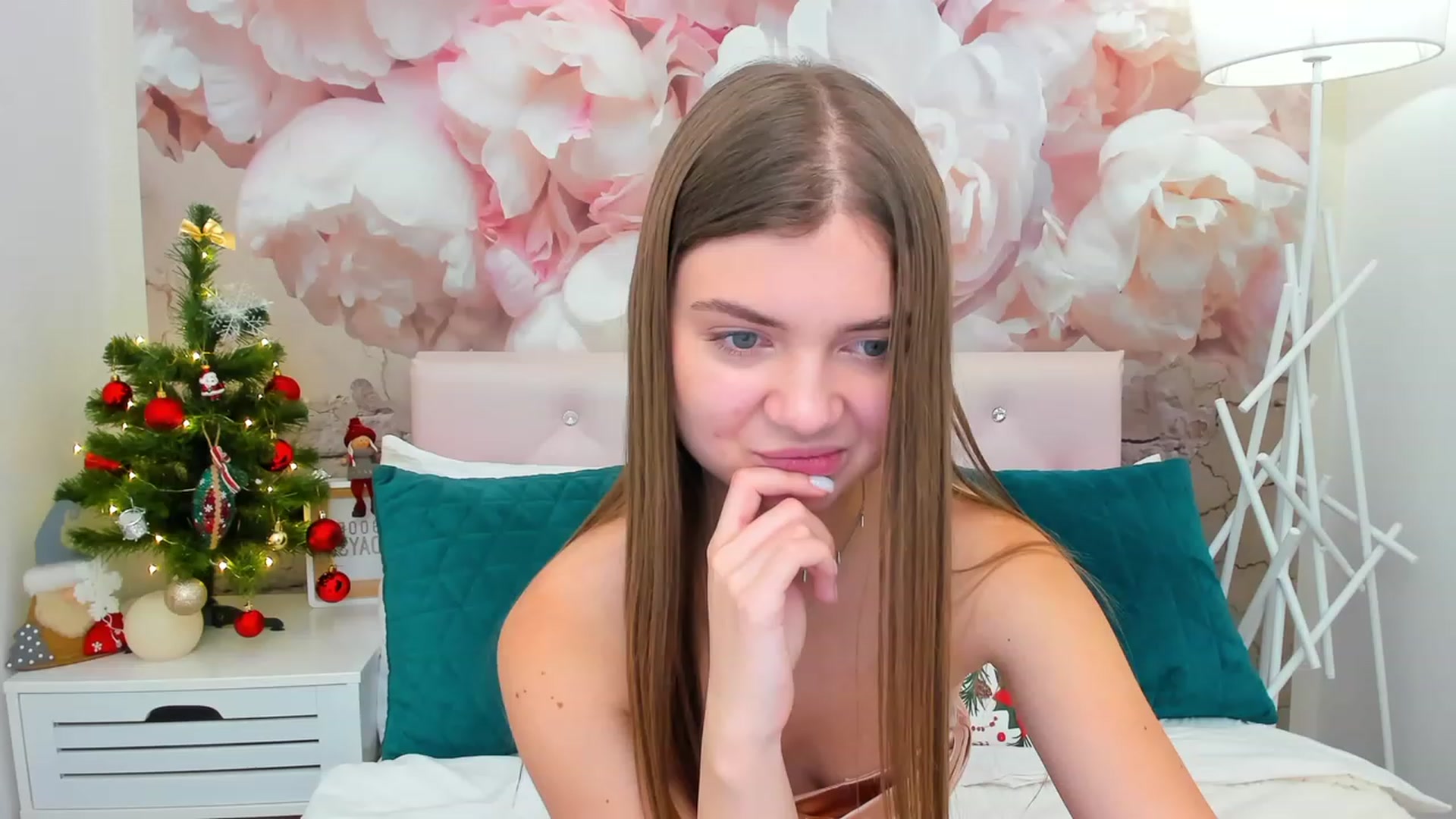 Gallery image thumbnail from LanaRey's myfreecams stream on, 12/16/2023, 19:30 image 13 of 20