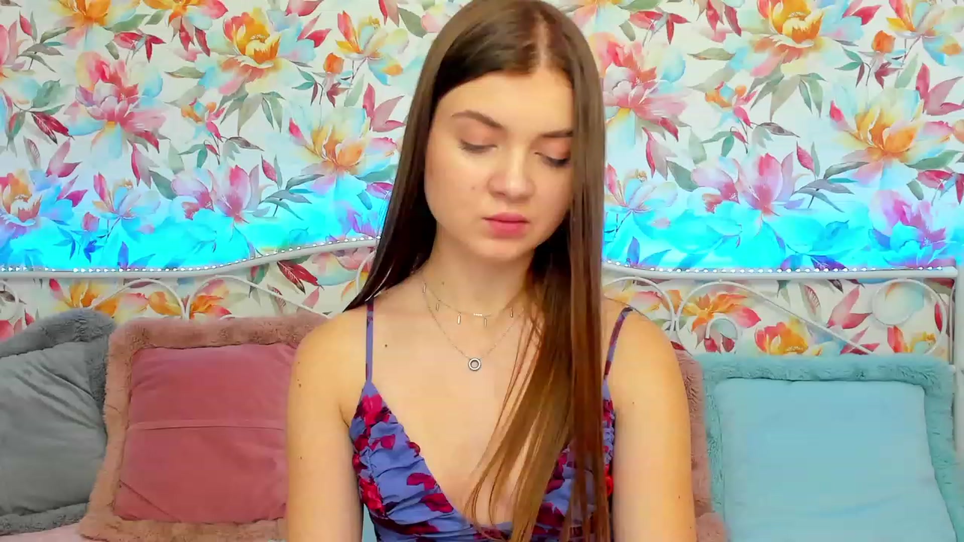 Gallery image thumbnail from LanaRey's myfreecams stream on, 12/22/2023, 17:55 image 6 of 20