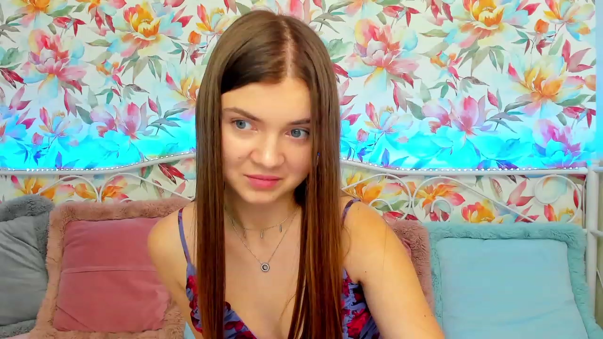 Gallery image thumbnail from LanaRey's myfreecams stream on, 12/22/2023, 20:02 image 1 of 20