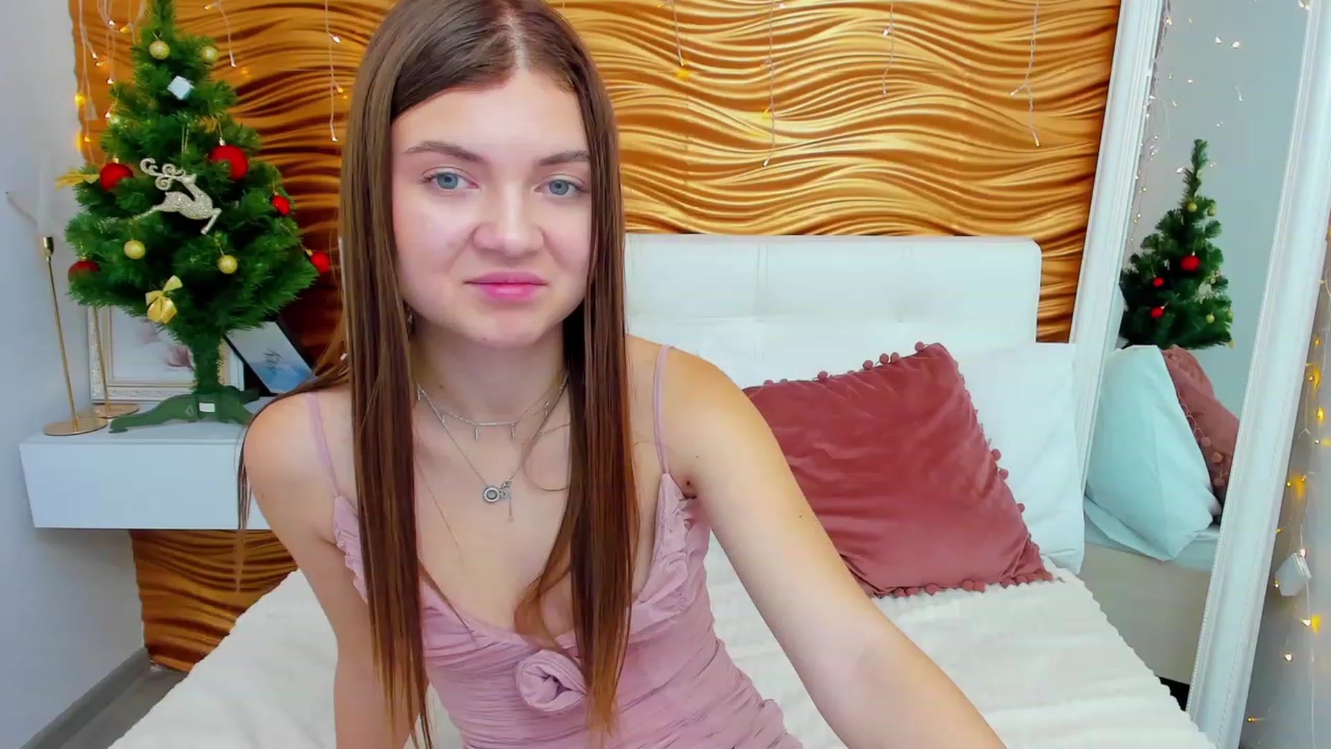 Gallery image thumbnail from LanaRey's myfreecams stream on, 12/24/2023, 09:30 image 12 of 20