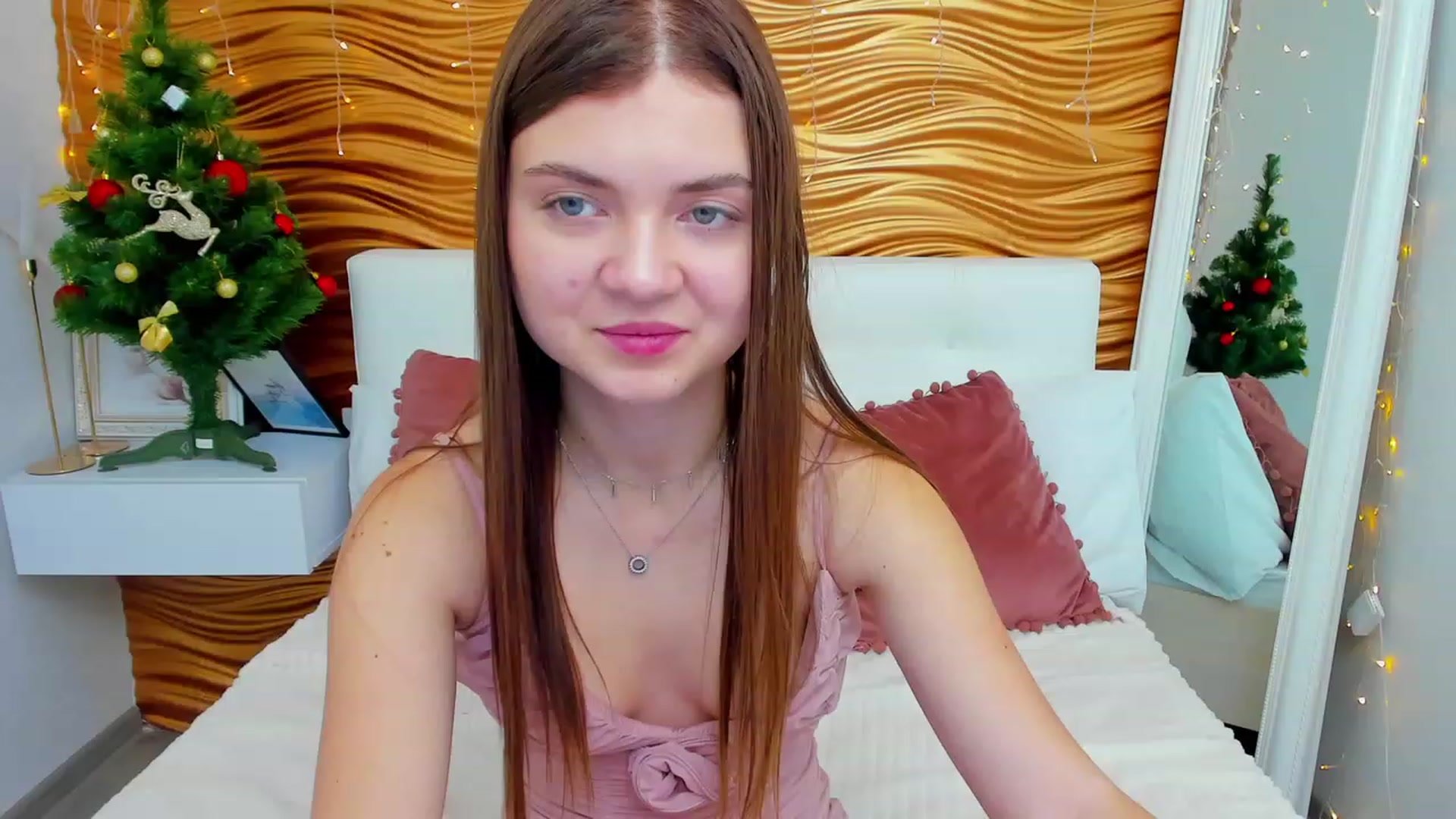 Gallery image thumbnail from LanaRey's myfreecams stream on, 12/24/2023, 11:14 image 15 of 20