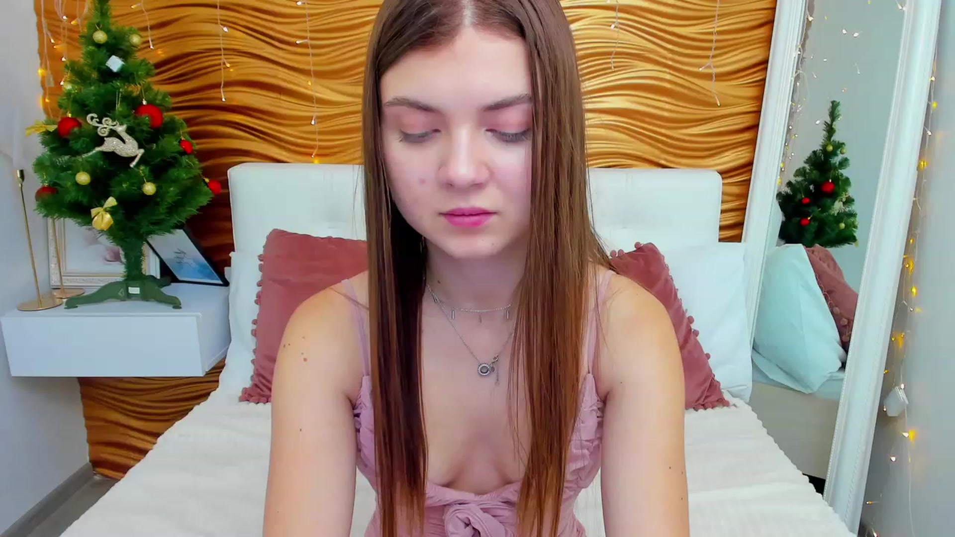 Gallery image thumbnail from LanaRey's myfreecams stream on, 12/24/2023, 11:14 image 4 of 20
