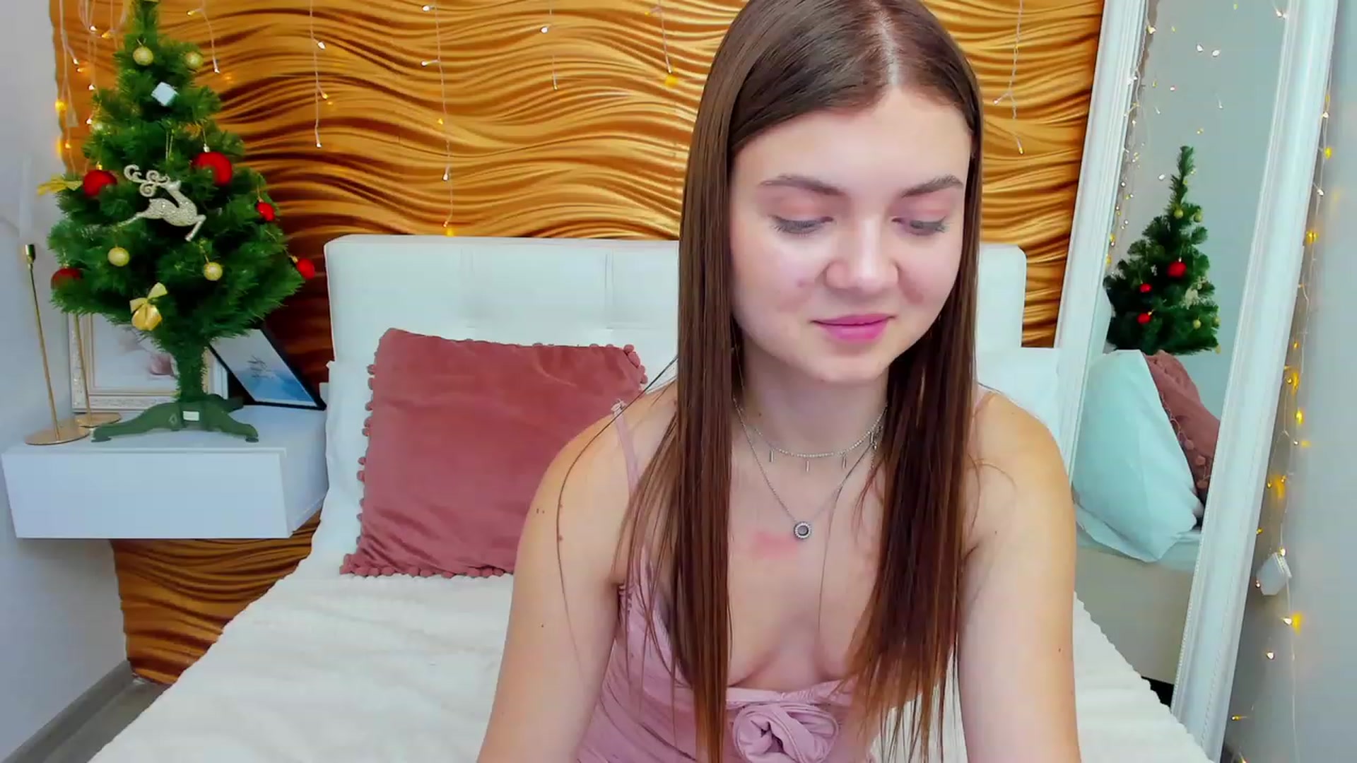 Gallery image thumbnail from LanaRey's myfreecams stream on, 12/24/2023, 11:55 image 3 of 20