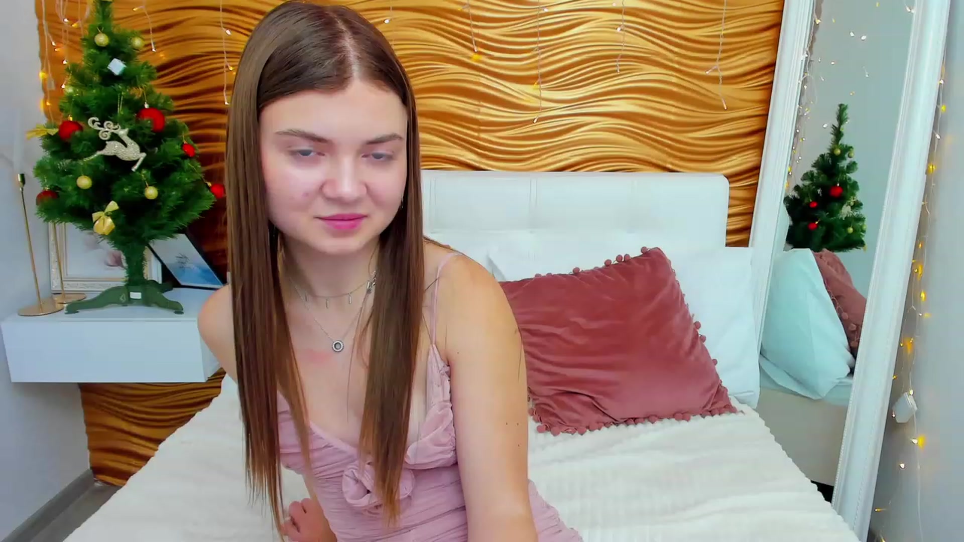 Gallery image thumbnail from LanaRey's myfreecams stream on, 12/24/2023, 11:55 image 5 of 20