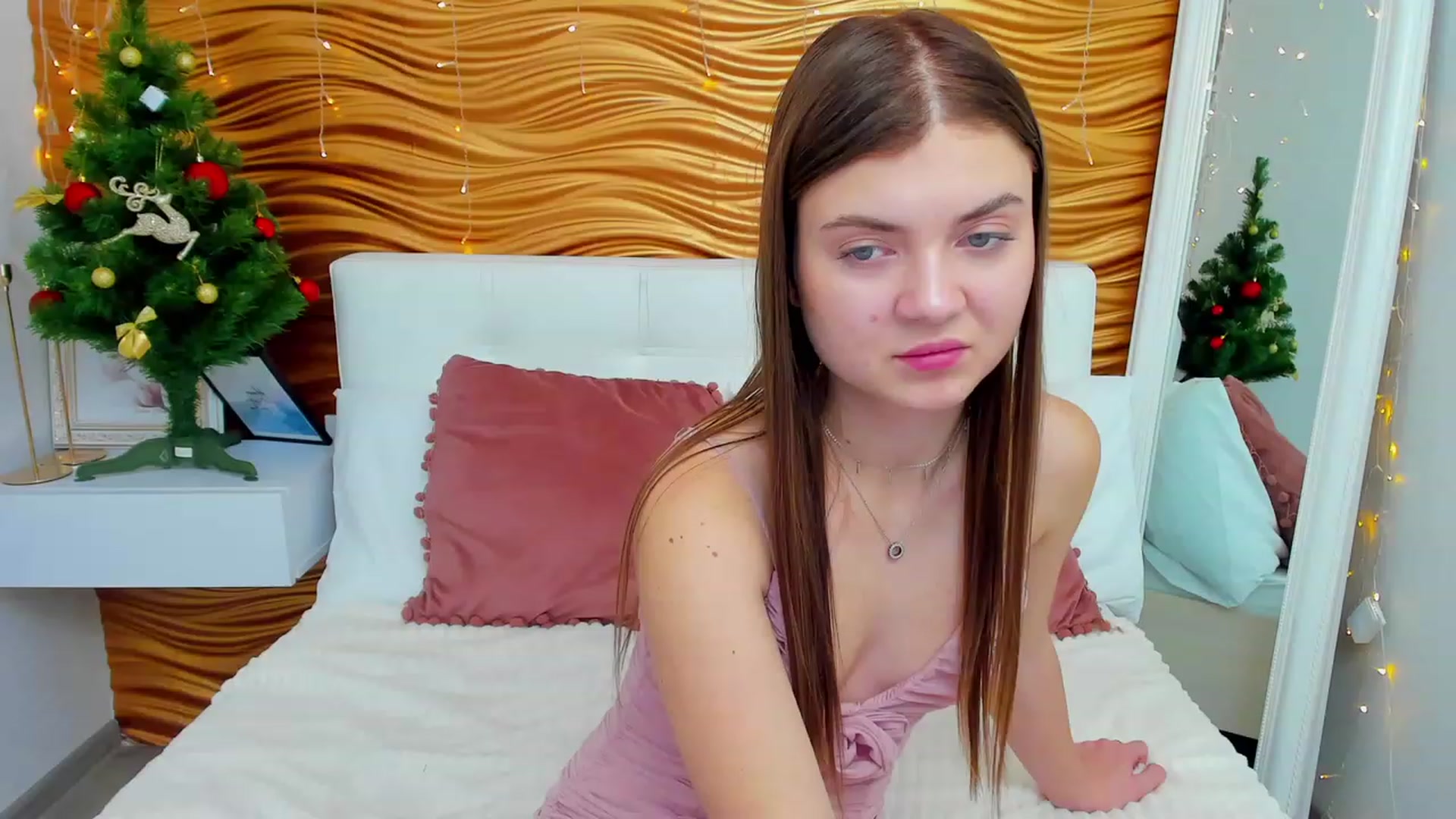 Gallery image thumbnail from LanaRey's myfreecams stream on, 12/24/2023, 13:01 image 1 of 20