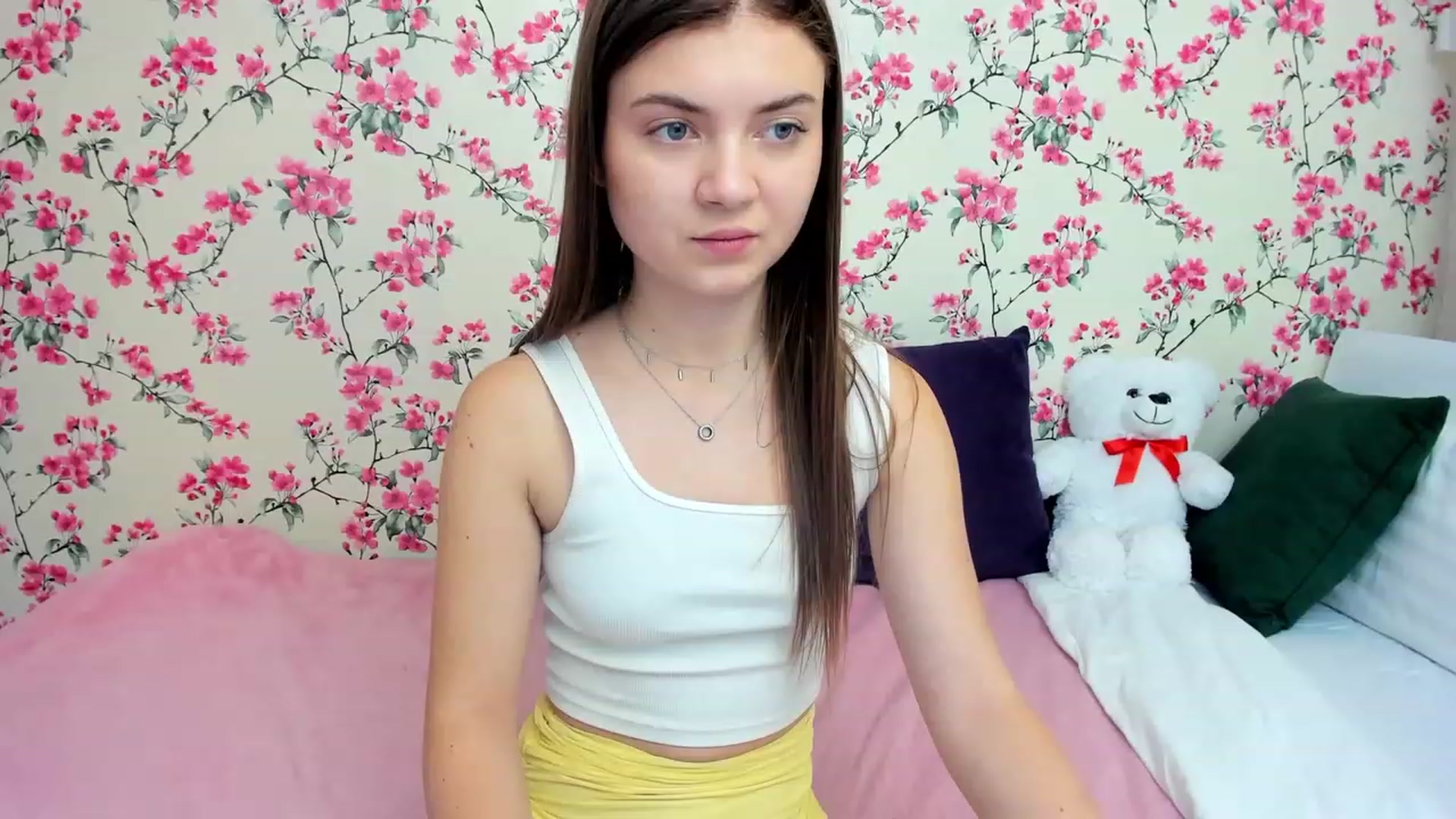 Gallery image thumbnail from LanaRey's myfreecams stream on, 12/25/2023, 18:17 image 3 of 20