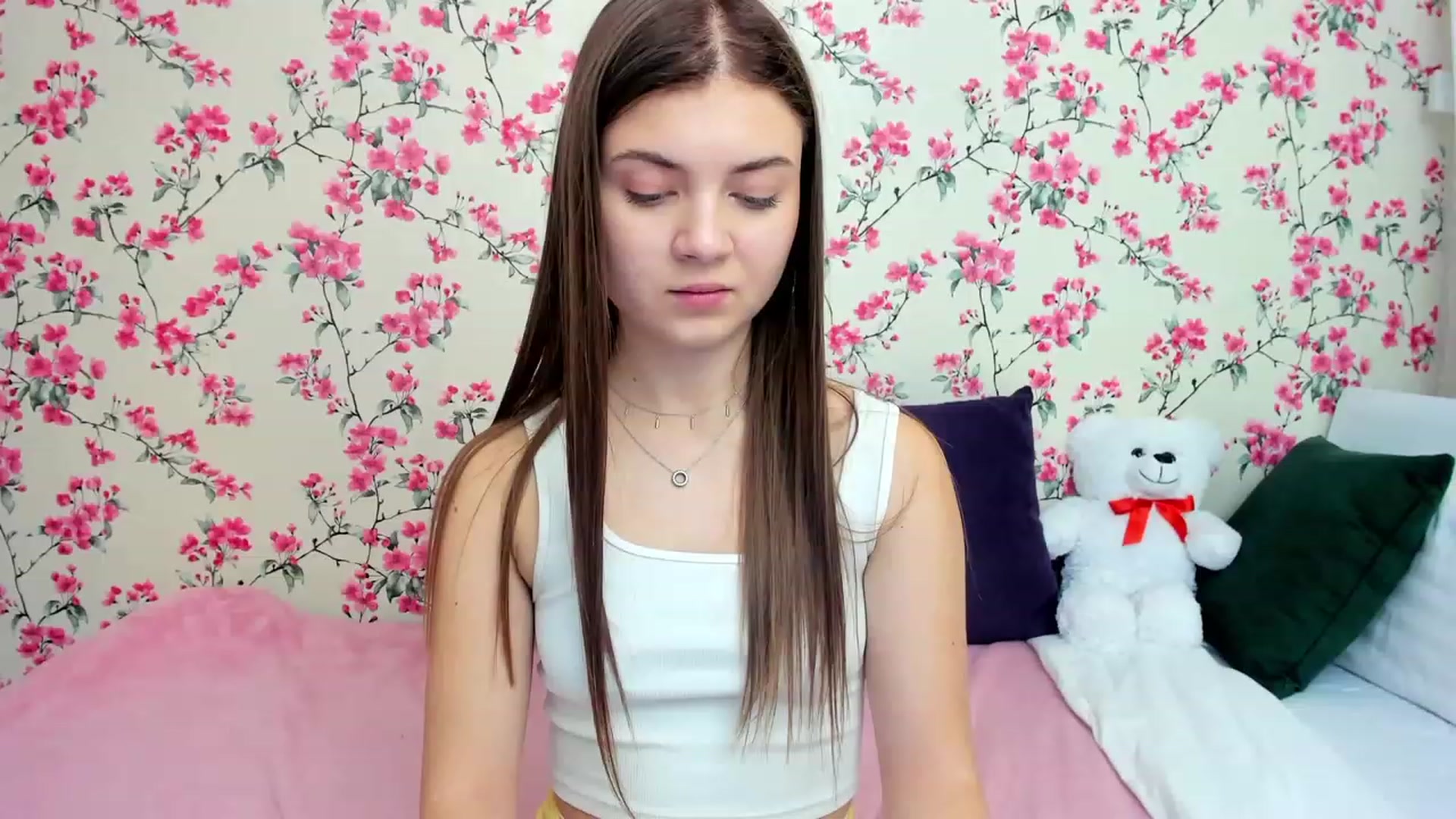 Gallery image thumbnail from LanaRey's myfreecams stream on, 12/25/2023, 18:17 image 8 of 20