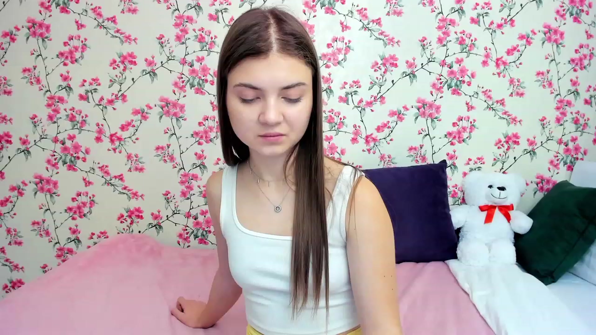 Gallery image thumbnail from LanaRey's myfreecams stream on, 12/25/2023, 19:17 image 8 of 20