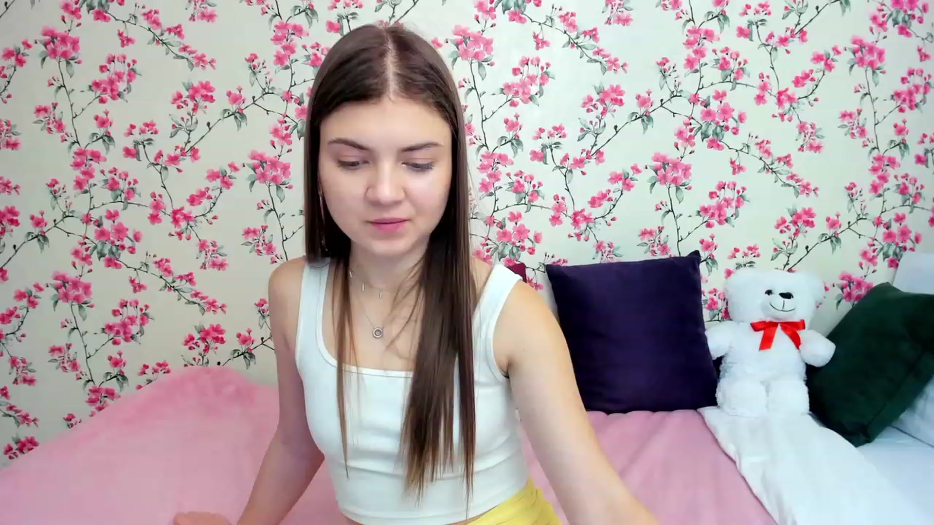 Gallery image thumbnail from LanaRey's myfreecams stream on, 12/25/2023, 19:17 image 14 of 20