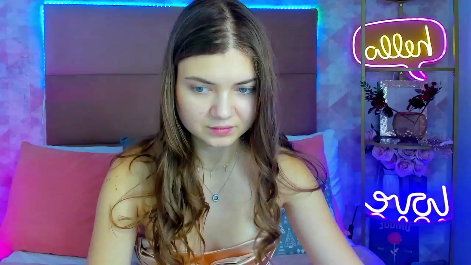 Gallery image thumbnail from LanaRey's myfreecams stream on, 12/28/2023, 10:39 image 8 of 20