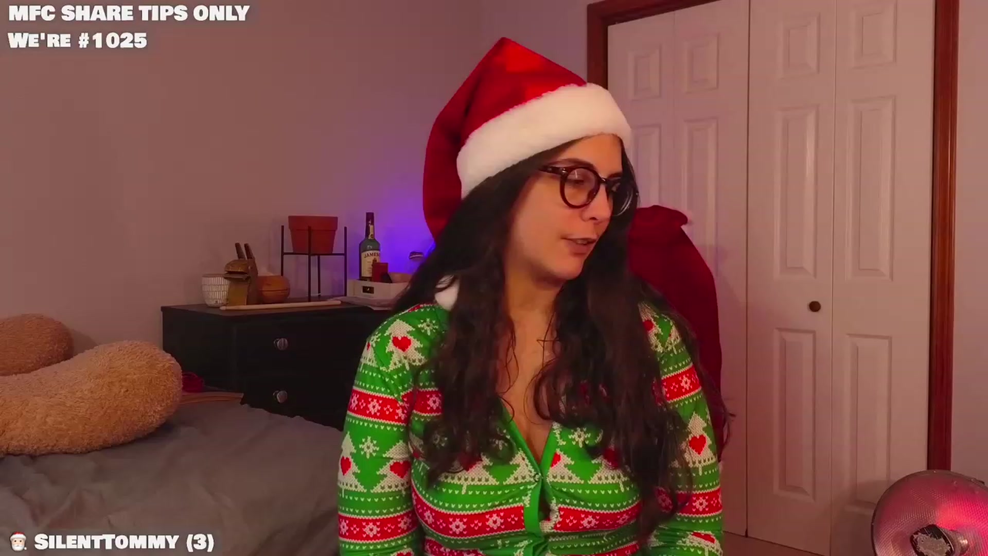 Gallery image thumbnail from LanaTy's myfreecams stream on, 12/25/2023, 24:22 image 1 of 20