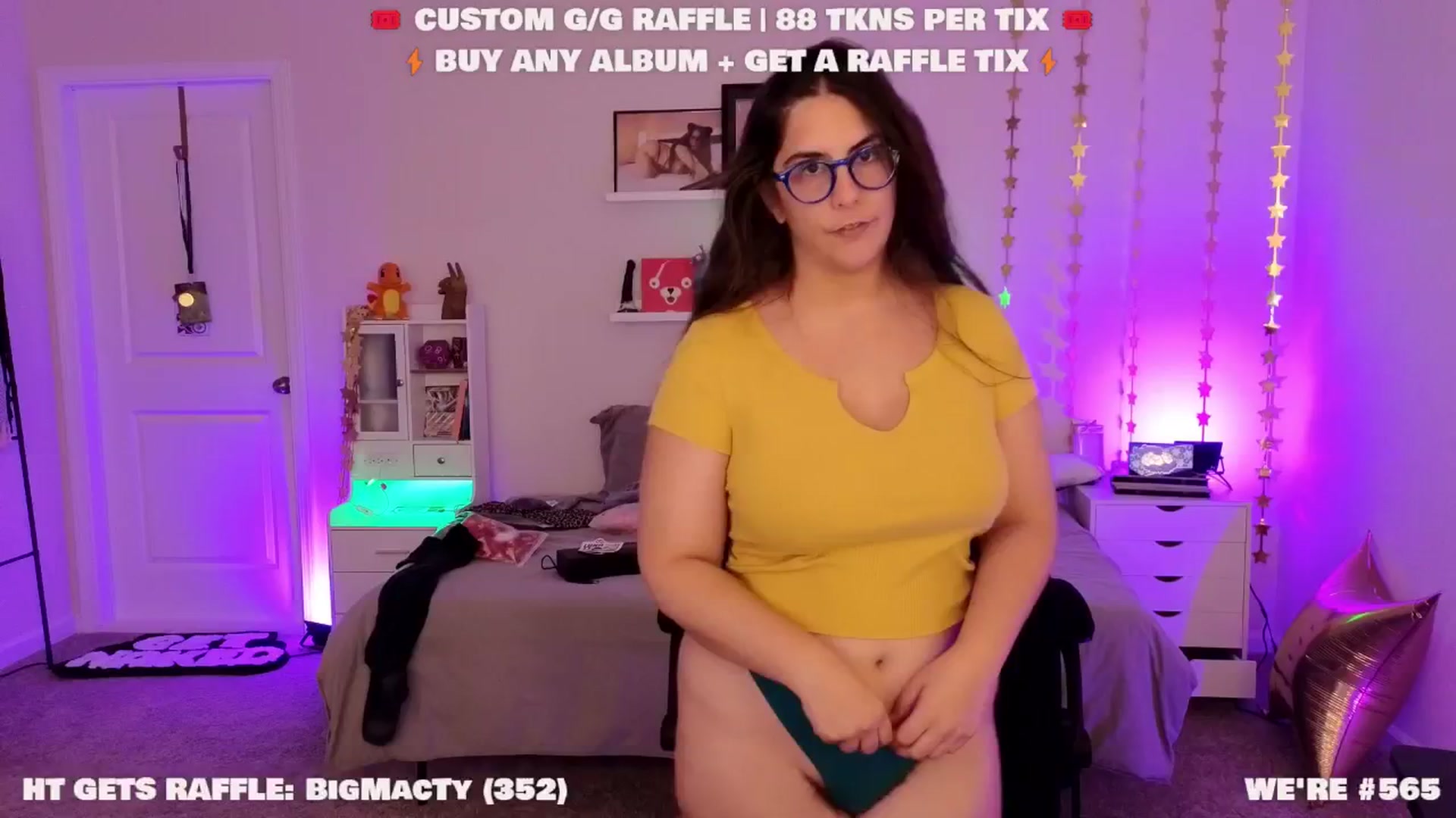 Gallery image thumbnail from LanaTy's myfreecams stream on, 11/24/2025, 24:25 image 11 of 20