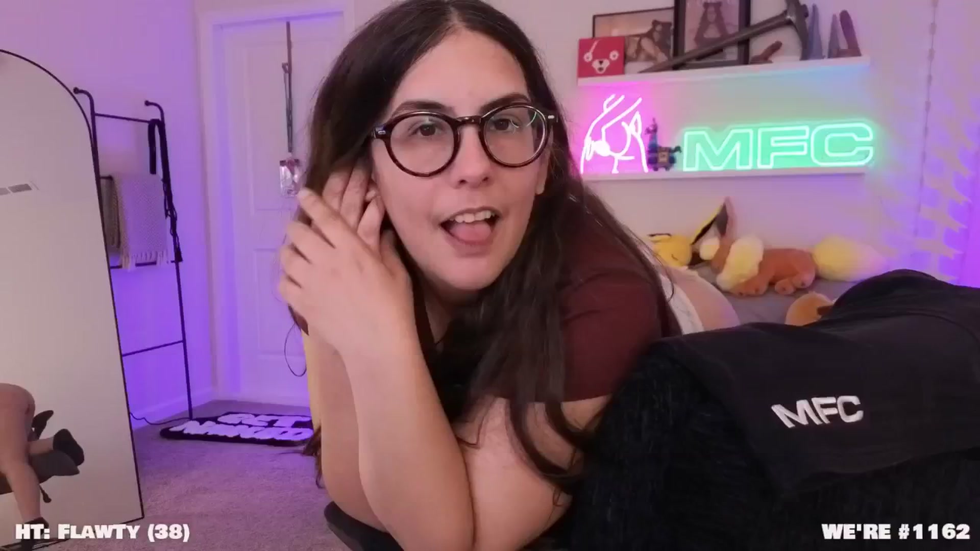 Gallery image thumbnail from LanaTy's myfreecams stream on, 04/27/2026, 23:28 image 5 of 20