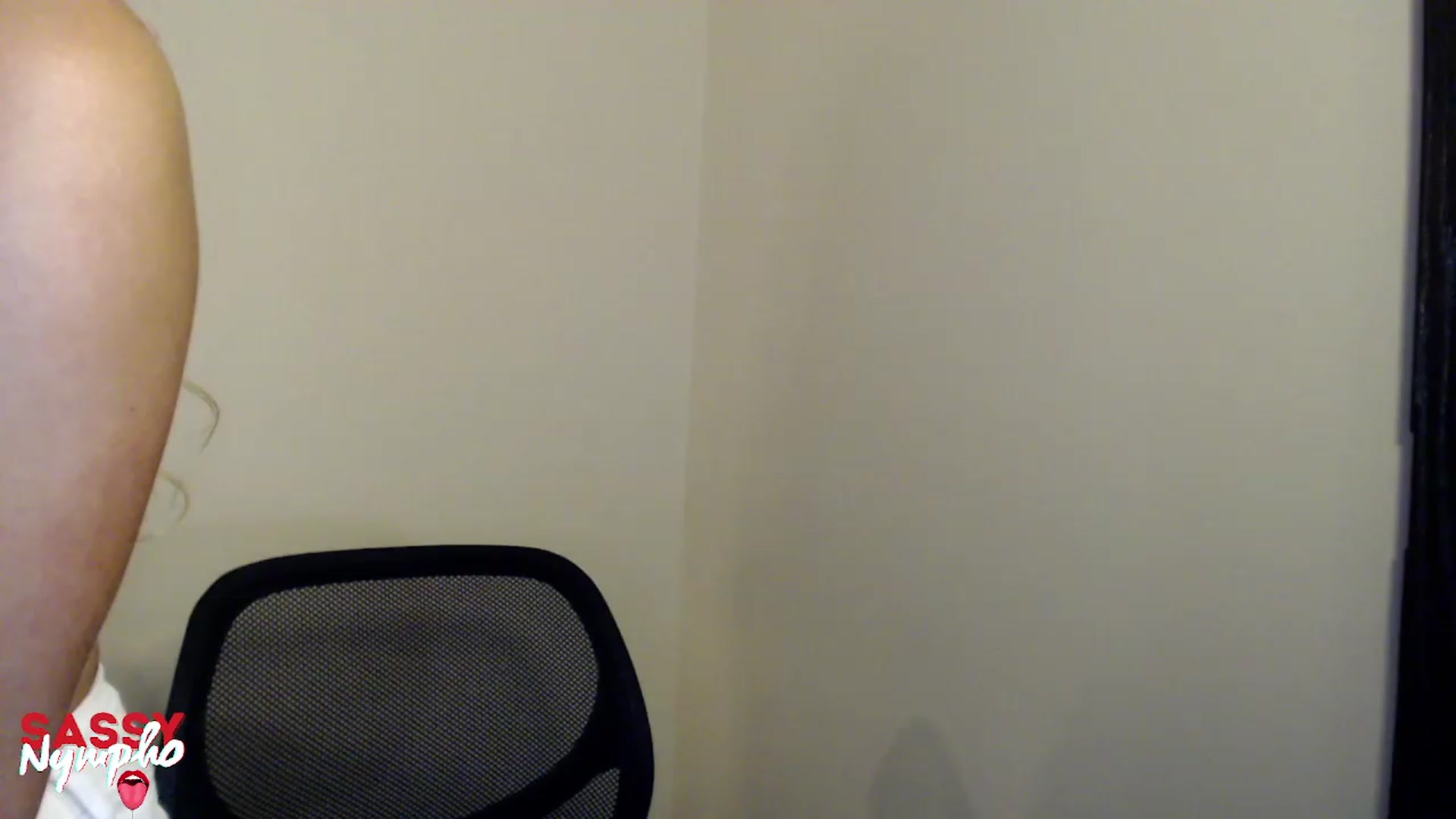 Gallery image thumbnail from Lana_Drahpeed's myfreecams stream on, 08/12/2023, 05:57 image 9 of 20