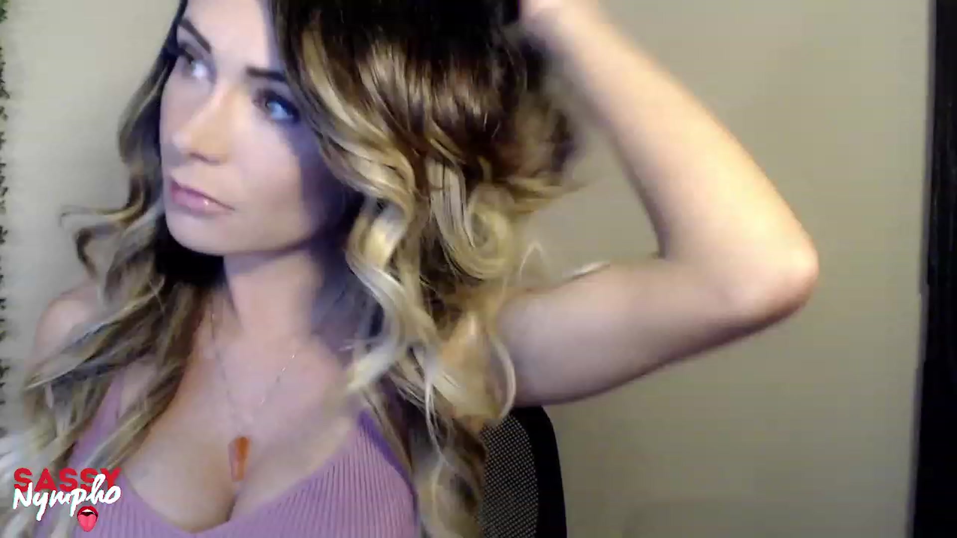 Gallery image thumbnail from Lana_Drahpeed's myfreecams stream on, 08/12/2023, 05:57 image 2 of 20