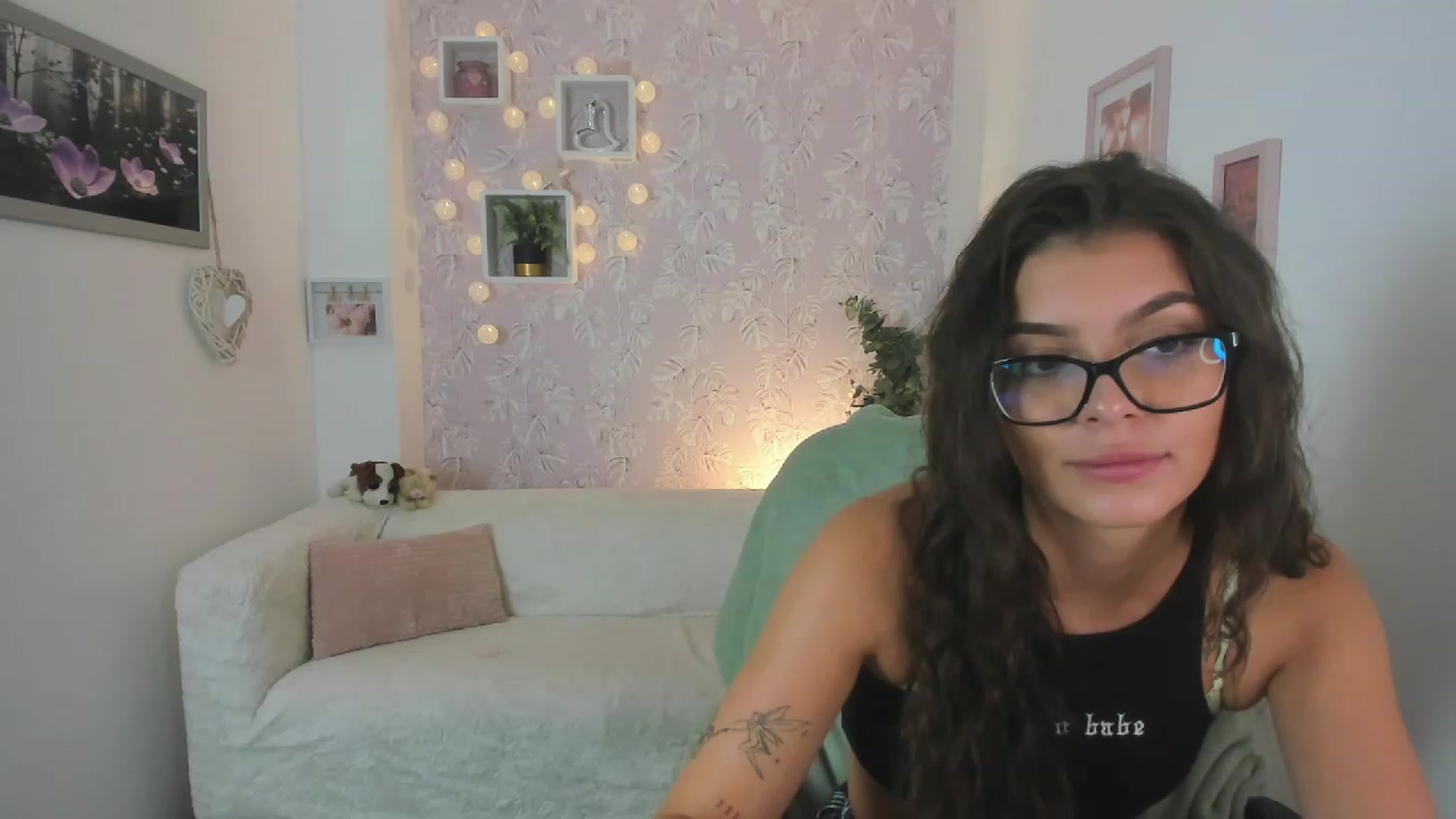 Gallery image thumbnail from Lana_Grey18's myfreecams stream on, 08/03/2023, 15:05 image 8 of 20