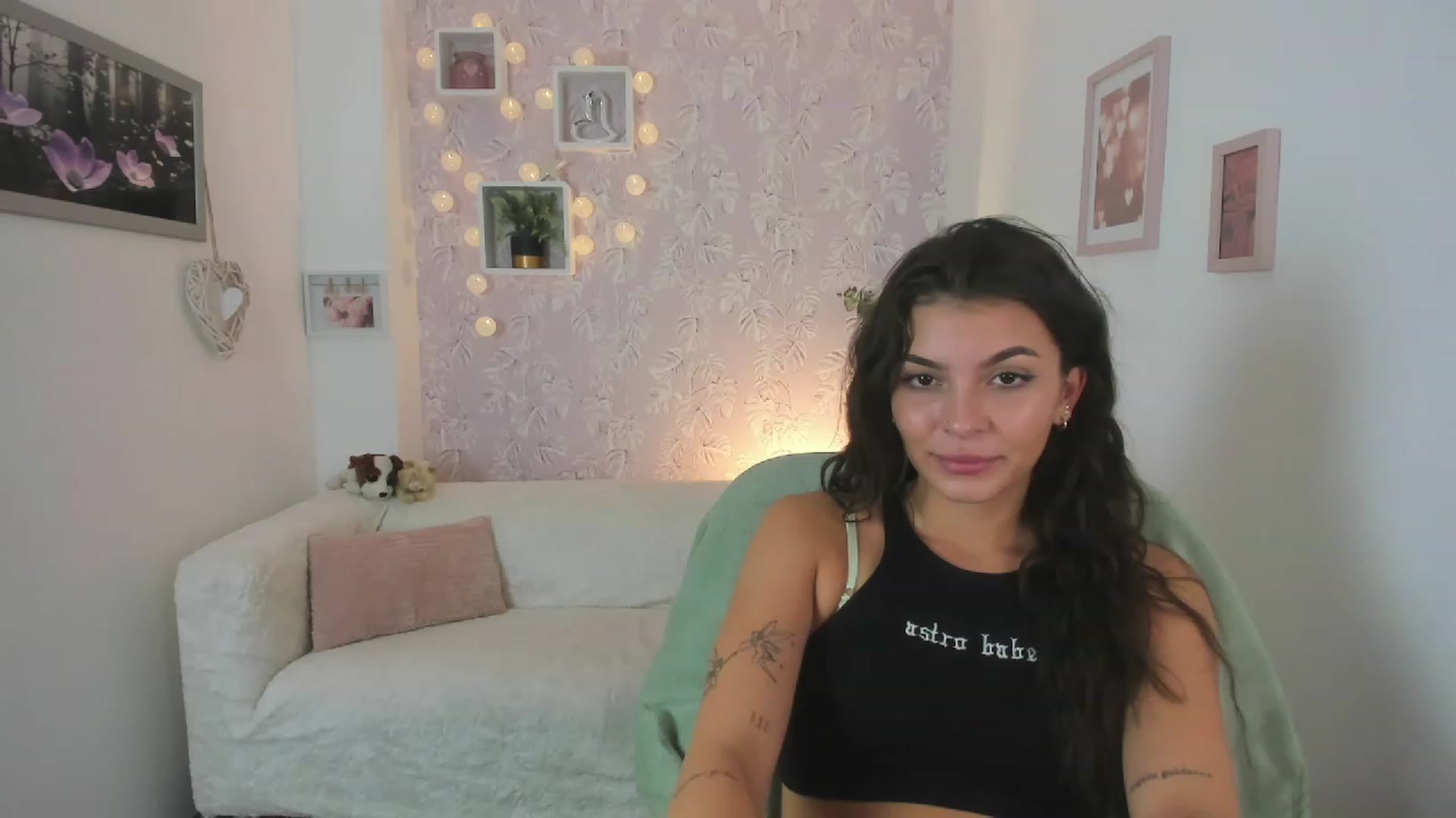 Gallery image thumbnail from Lana_Grey18's myfreecams stream on, 08/03/2023, 15:43 image 1 of 20