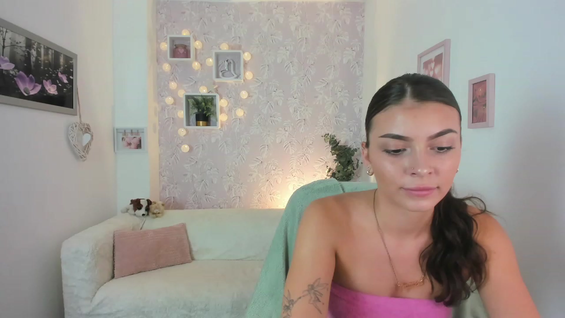 Gallery image thumbnail from Lana_Grey18's myfreecams stream on, 08/04/2023, 14:48 image 20 of 20