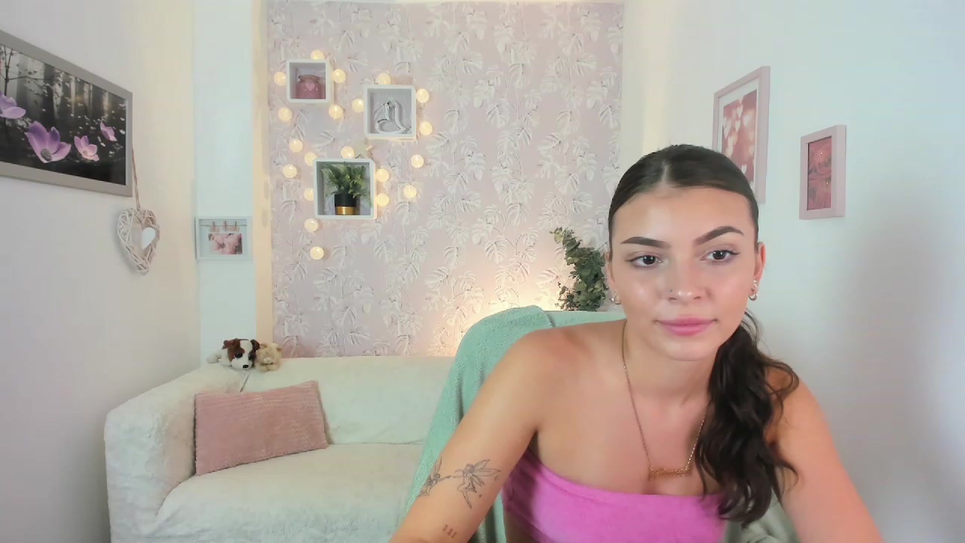 Gallery image thumbnail from Lana_Grey18's myfreecams stream on, 08/04/2023, 14:48 image 16 of 20
