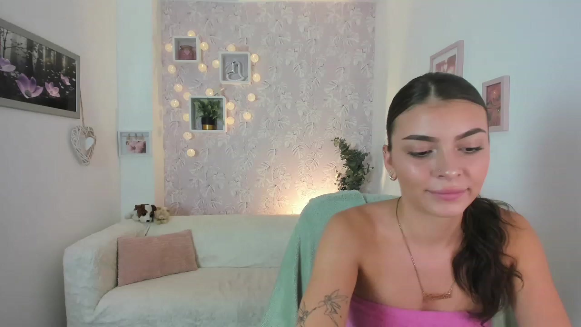 Gallery image thumbnail from Lana_Grey18's myfreecams stream on, 08/04/2023, 14:48 image 7 of 20
