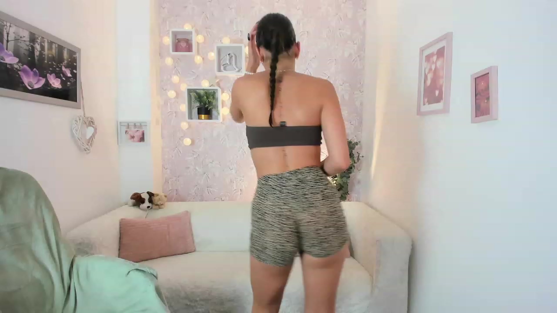 Gallery image thumbnail from Lana_Grey18's myfreecams stream on, 08/07/2023, 16:28 image 2 of 20