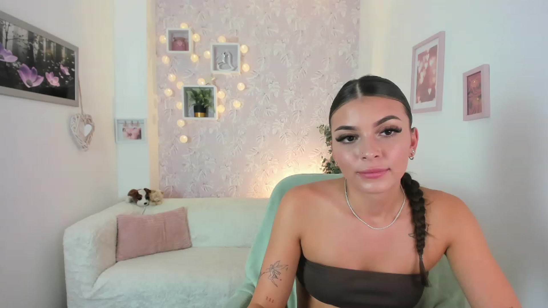 Gallery image thumbnail from Lana_Grey18's myfreecams stream on, 08/07/2023, 16:28 image 14 of 20
