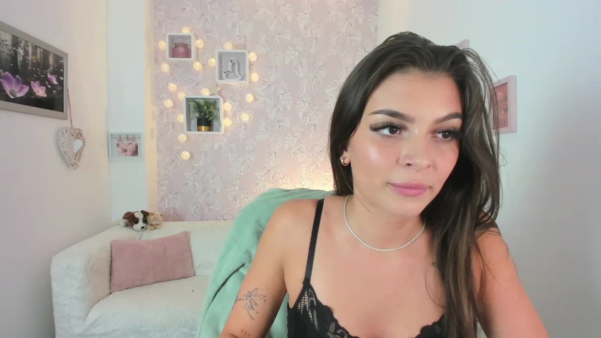 Gallery image thumbnail from Lana_Grey18's myfreecams stream on, 08/08/2023, 17:19 image 15 of 20