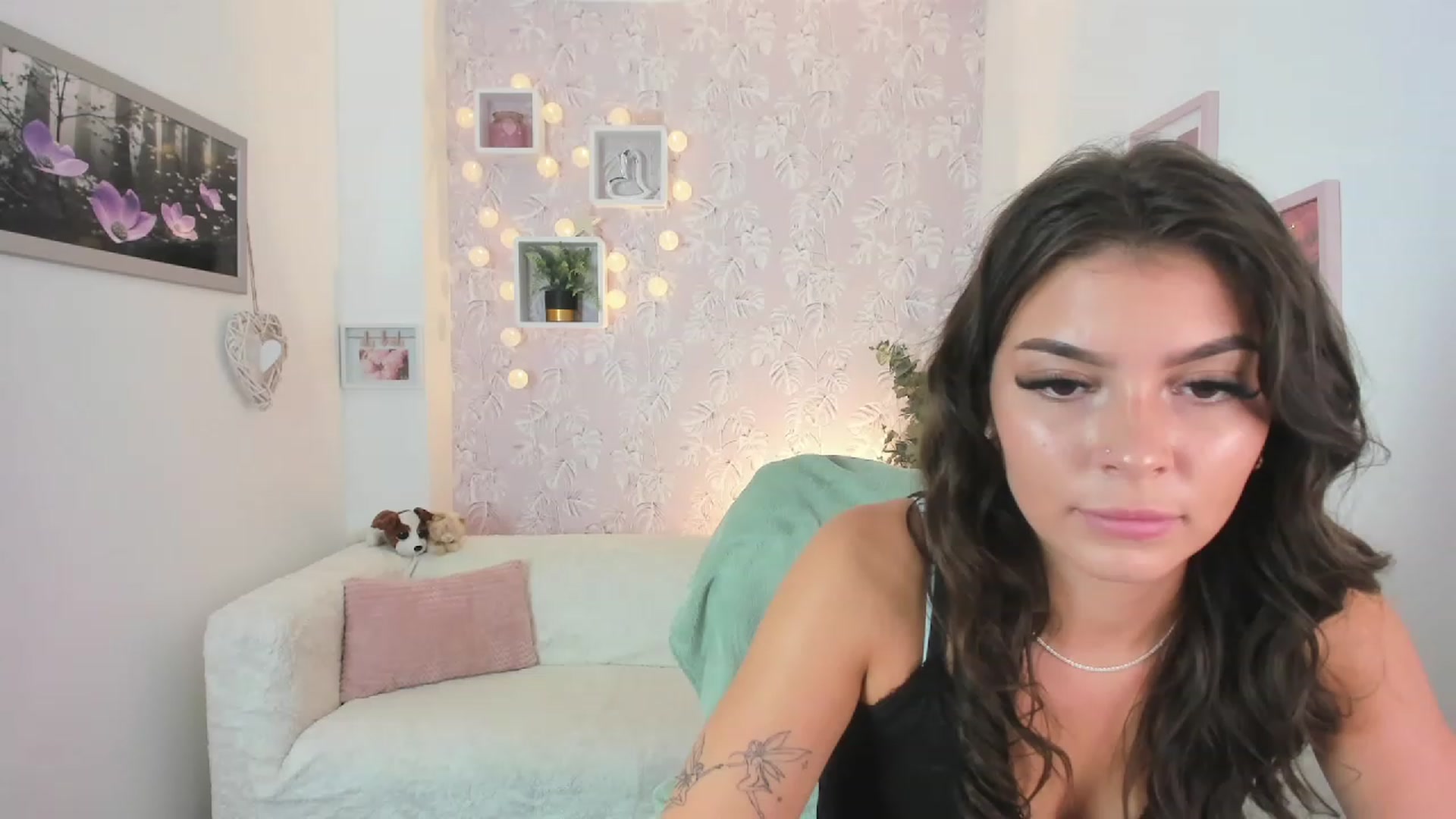 Gallery image thumbnail from Lana_Grey18's myfreecams stream on, 08/09/2023, 15:48 image 4 of 20