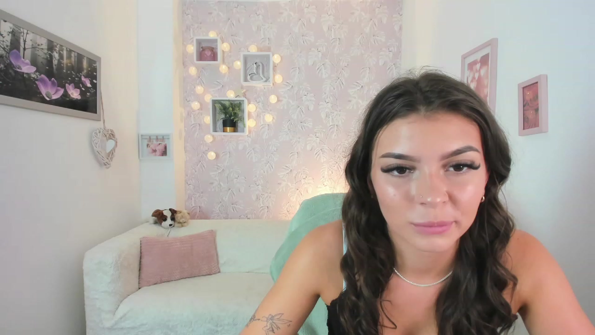 Gallery image thumbnail from Lana_Grey18's myfreecams stream on, 08/09/2023, 15:48 image 14 of 20
