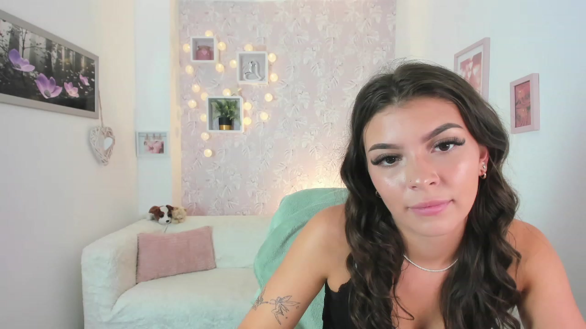 Gallery image thumbnail from Lana_Grey18's myfreecams stream on, 08/09/2023, 15:48 image 15 of 20