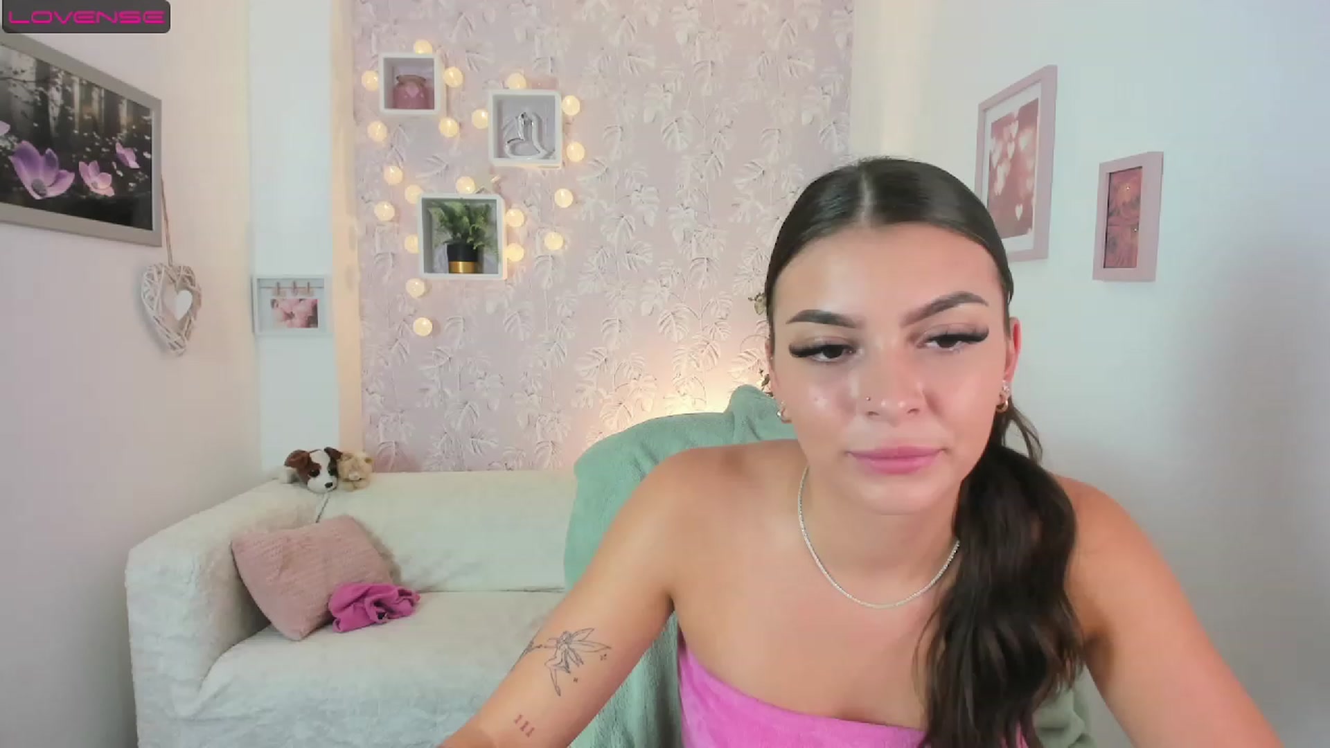 Gallery image thumbnail from Lana_Grey18's myfreecams stream on, 08/10/2023, 18:14 image 20 of 20