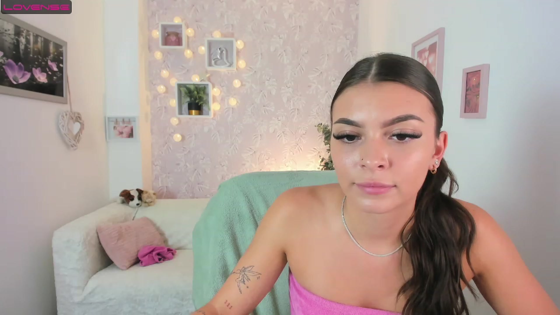 Gallery image thumbnail from Lana_Grey18's myfreecams stream on, 08/10/2023, 18:26 image 20 of 20