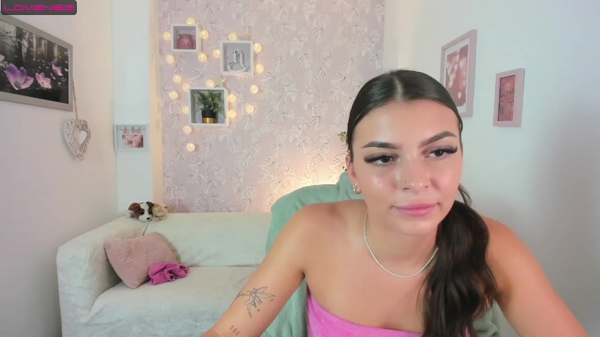 Gallery image thumbnail from Lana_Grey18's myfreecams stream on, 08/10/2023, 18:26 image 4 of 20